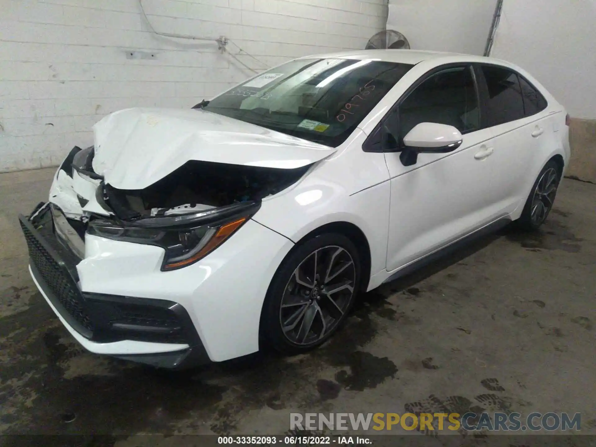 2 Photograph of a damaged car 5YFS4RCE2LP019765 TOYOTA COROLLA 2020