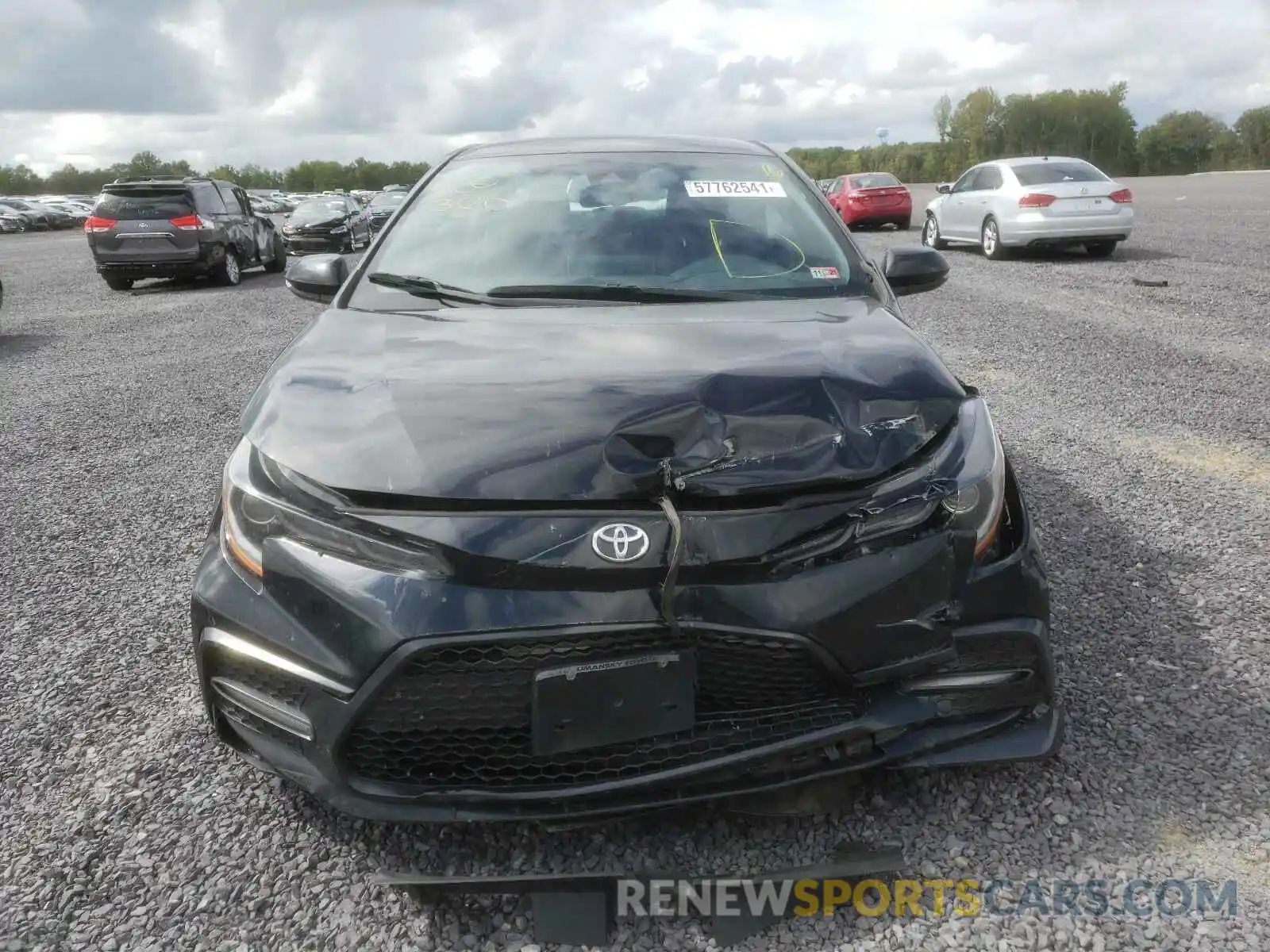 9 Photograph of a damaged car 5YFS4RCE2LP023671 TOYOTA COROLLA 2020