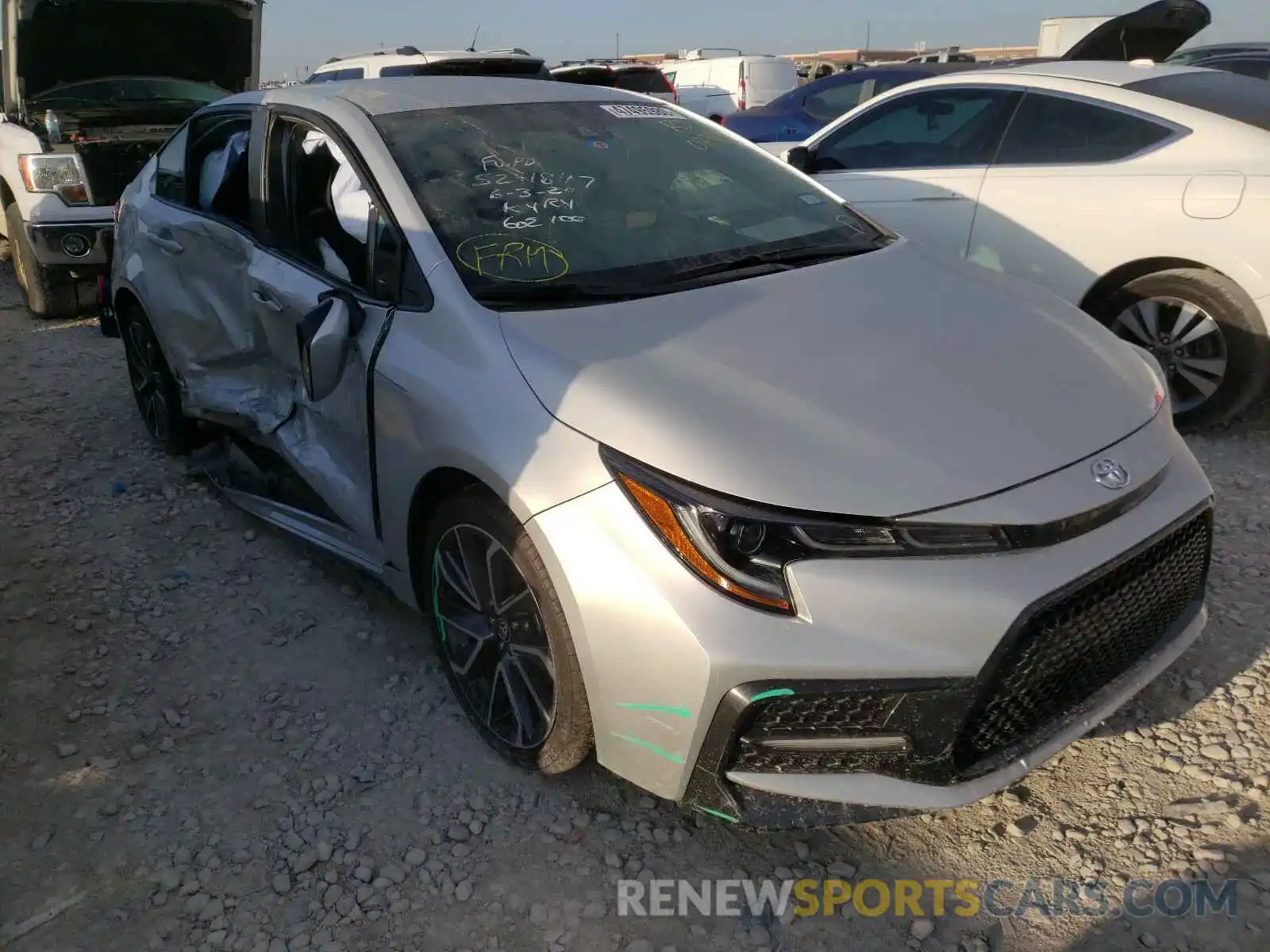 1 Photograph of a damaged car 5YFS4RCE2LP024030 TOYOTA COROLLA 2020