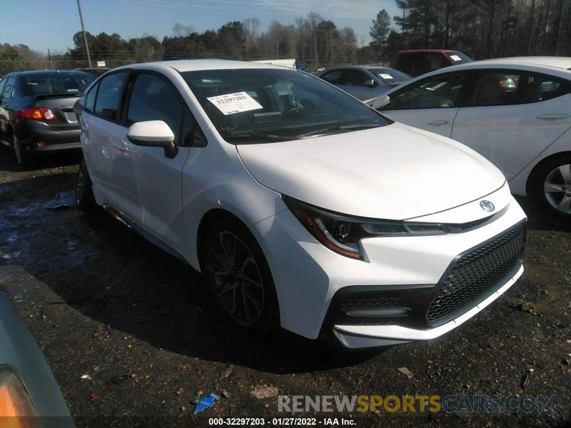 1 Photograph of a damaged car 5YFS4RCE2LP027297 TOYOTA COROLLA 2020