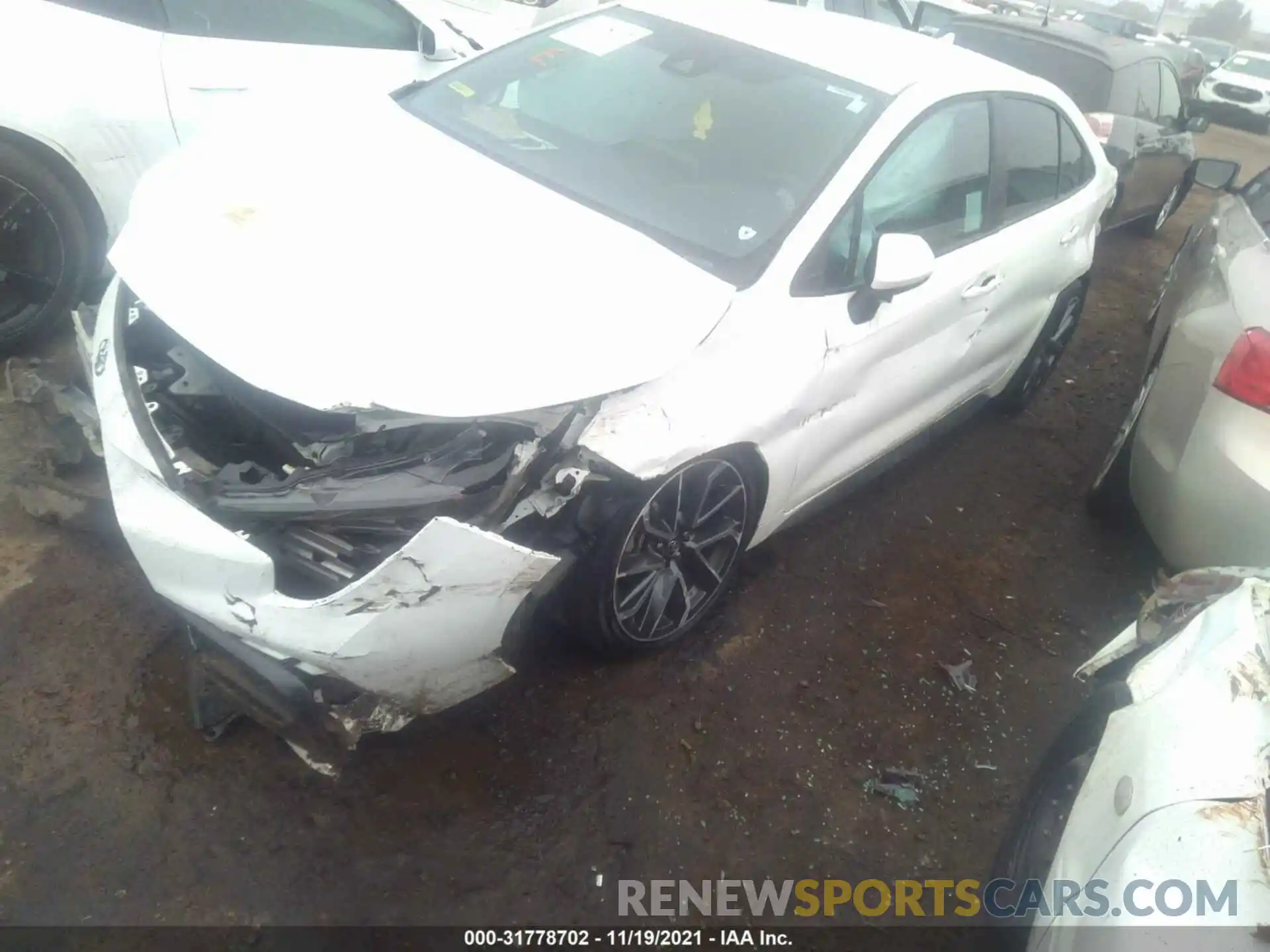 2 Photograph of a damaged car 5YFS4RCE2LP028899 TOYOTA COROLLA 2020