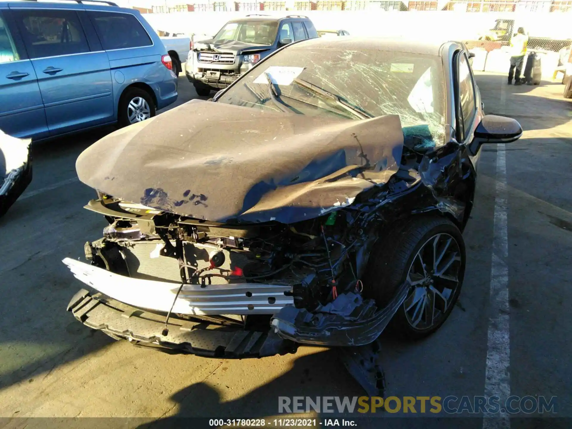 6 Photograph of a damaged car 5YFS4RCE2LP031754 TOYOTA COROLLA 2020