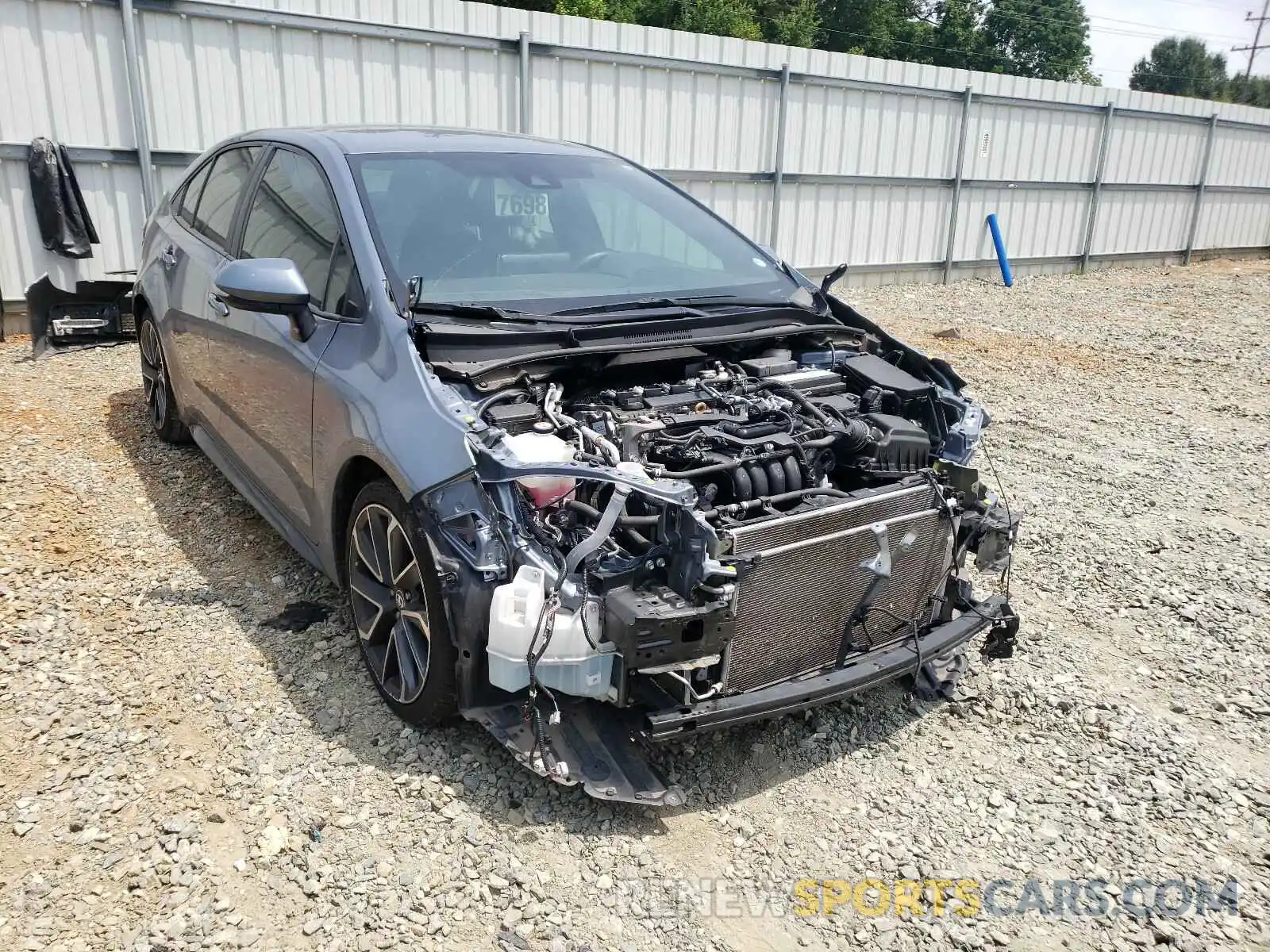 1 Photograph of a damaged car 5YFS4RCE2LP031852 TOYOTA COROLLA 2020