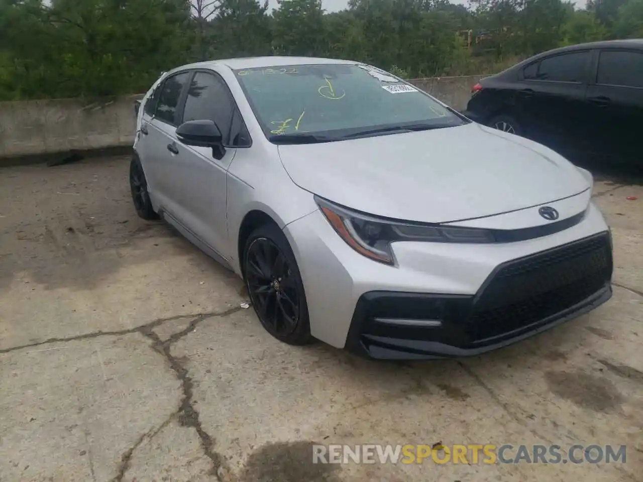 1 Photograph of a damaged car 5YFS4RCE2LP032063 TOYOTA COROLLA 2020