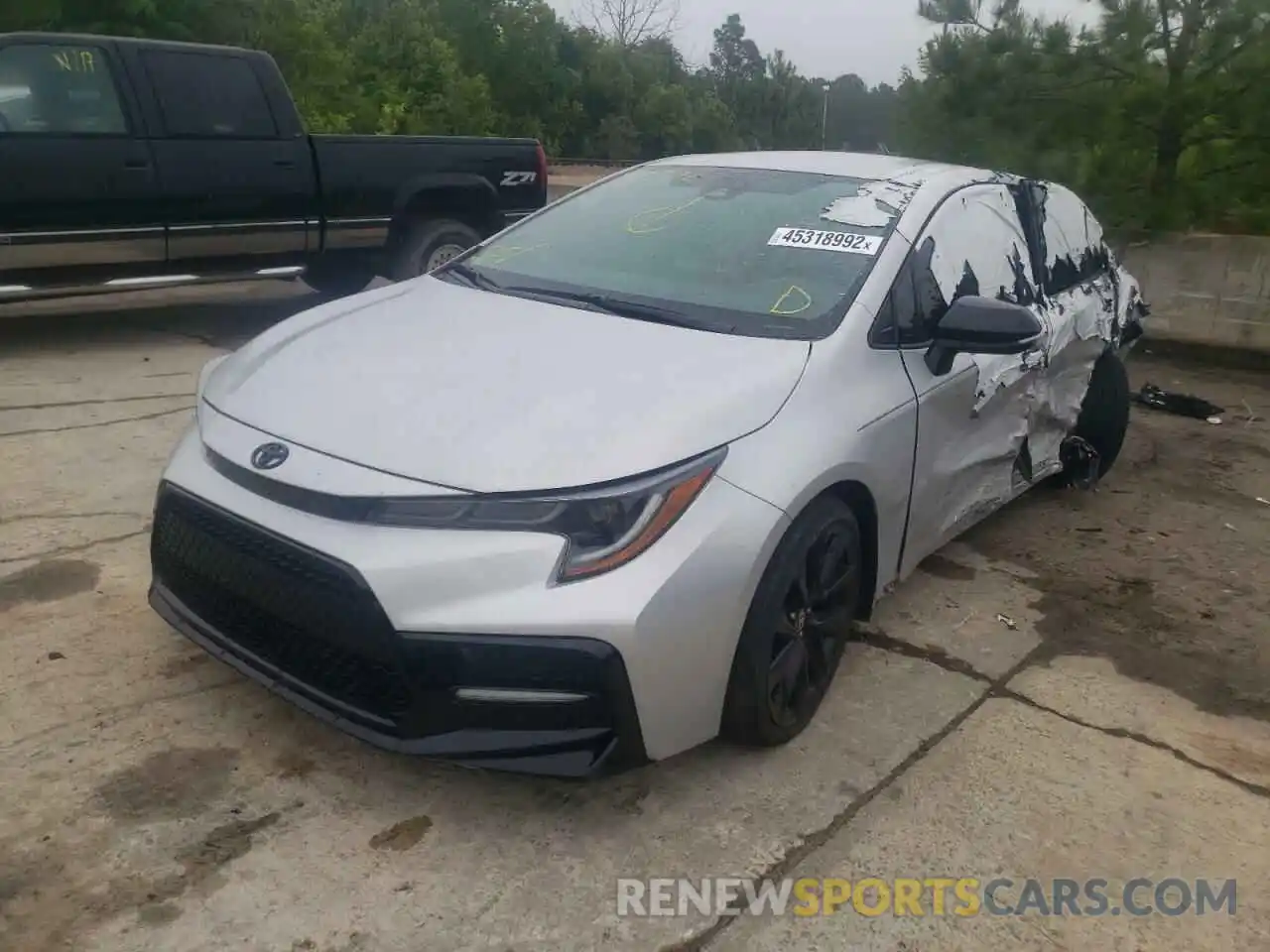 2 Photograph of a damaged car 5YFS4RCE2LP032063 TOYOTA COROLLA 2020