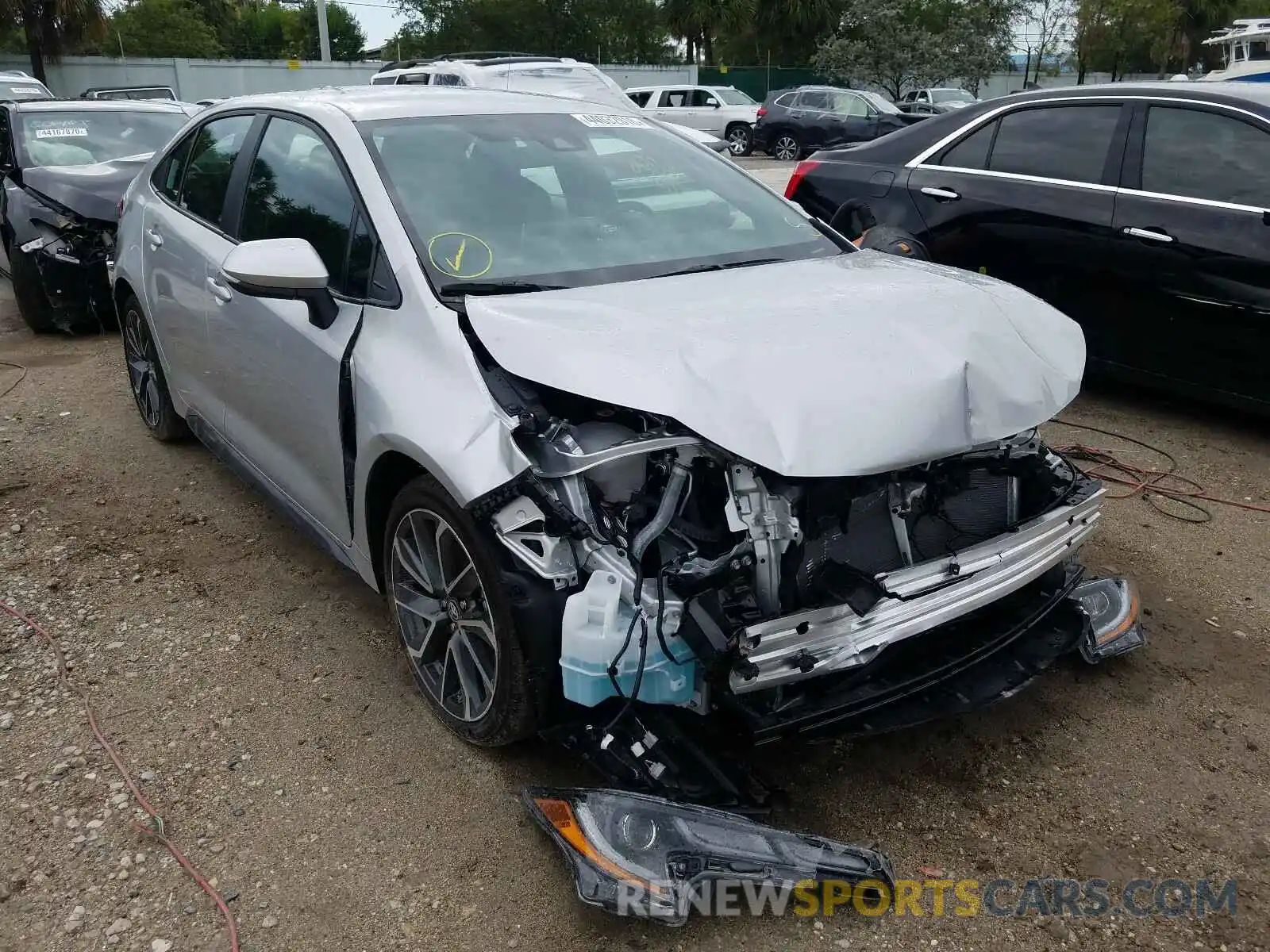 1 Photograph of a damaged car 5YFS4RCE2LP035285 TOYOTA COROLLA 2020