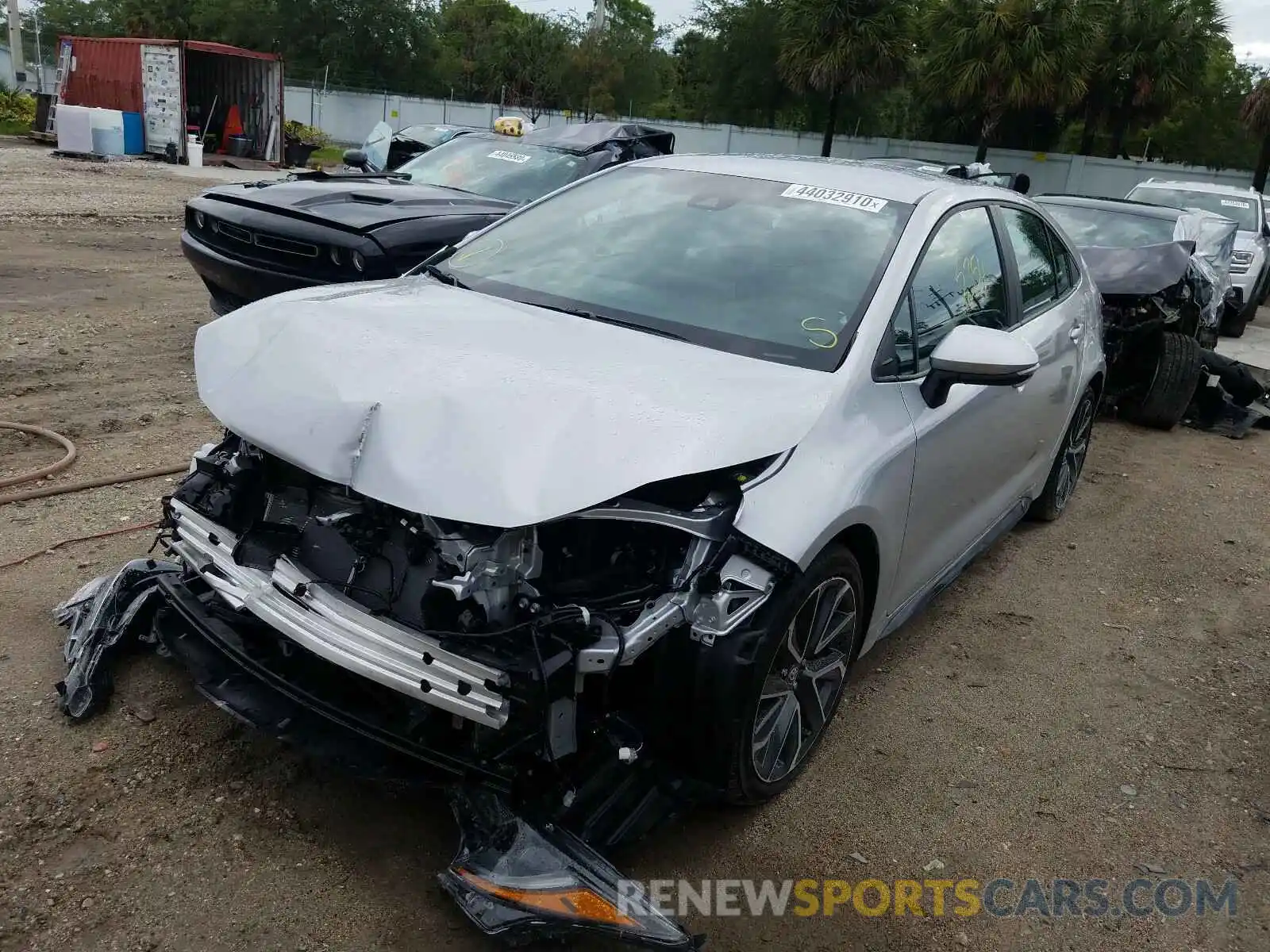 2 Photograph of a damaged car 5YFS4RCE2LP035285 TOYOTA COROLLA 2020