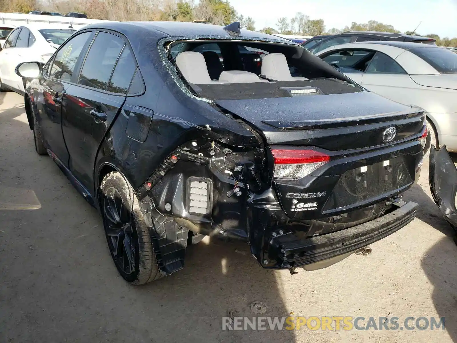 3 Photograph of a damaged car 5YFS4RCE2LP037280 TOYOTA COROLLA 2020