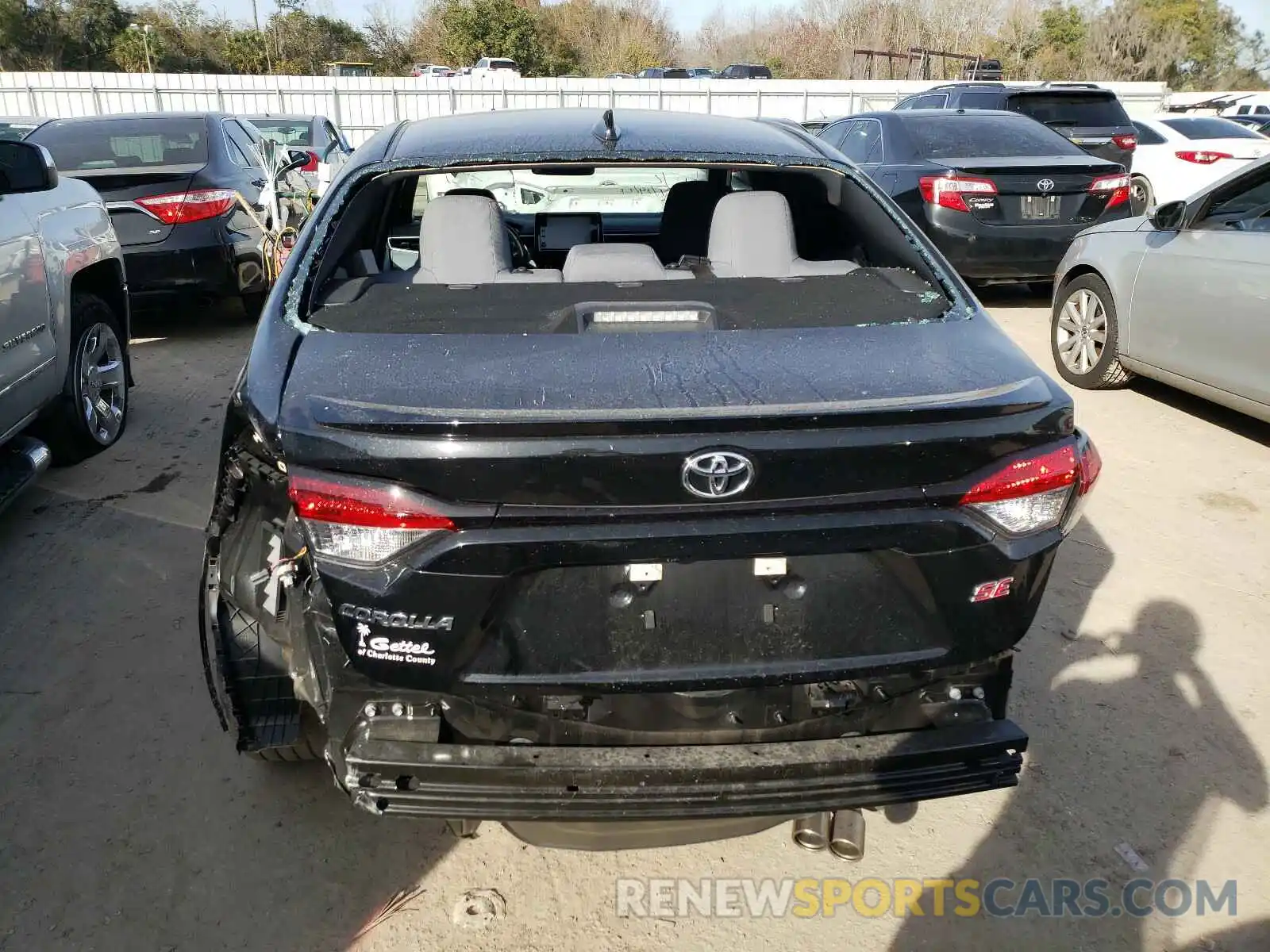 9 Photograph of a damaged car 5YFS4RCE2LP037280 TOYOTA COROLLA 2020