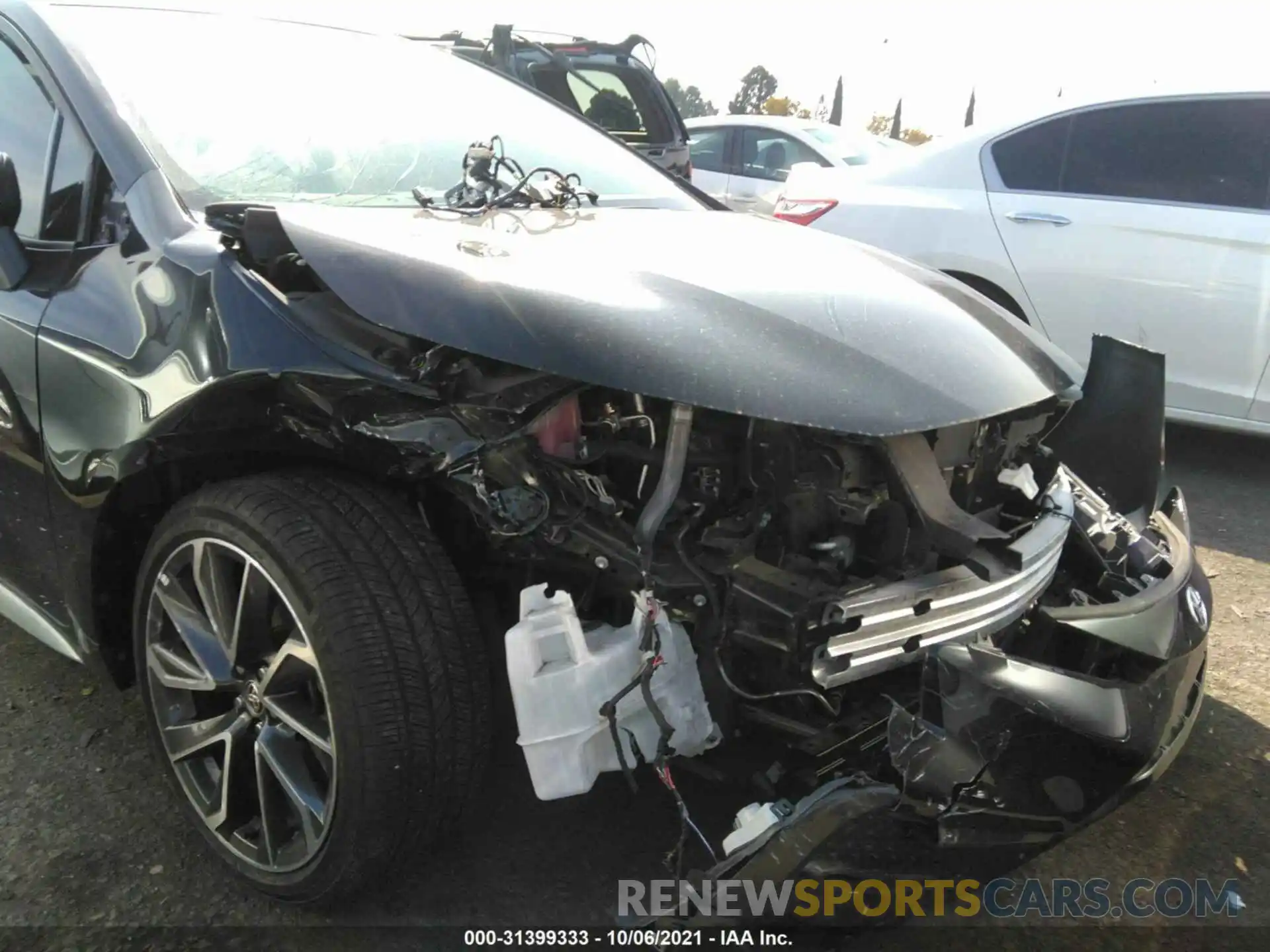 6 Photograph of a damaged car 5YFS4RCE2LP038283 TOYOTA COROLLA 2020