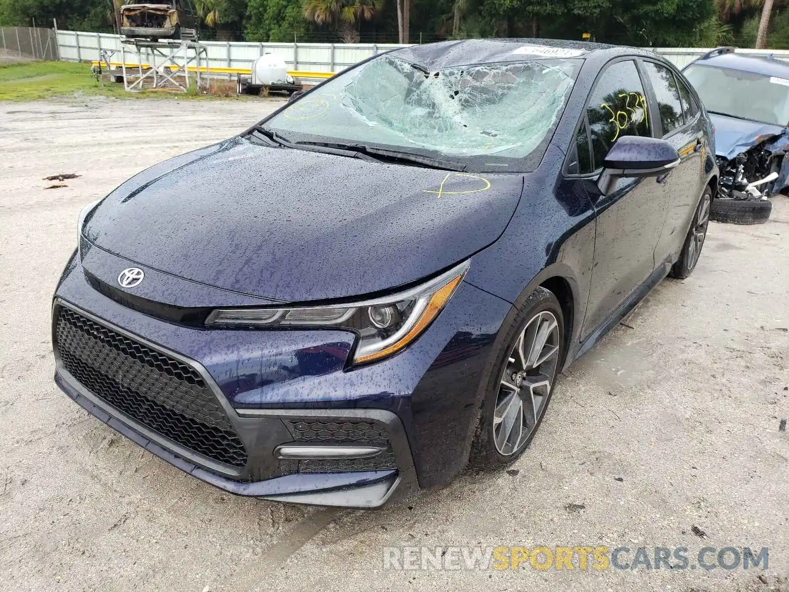 2 Photograph of a damaged car 5YFS4RCE2LP038557 TOYOTA COROLLA 2020