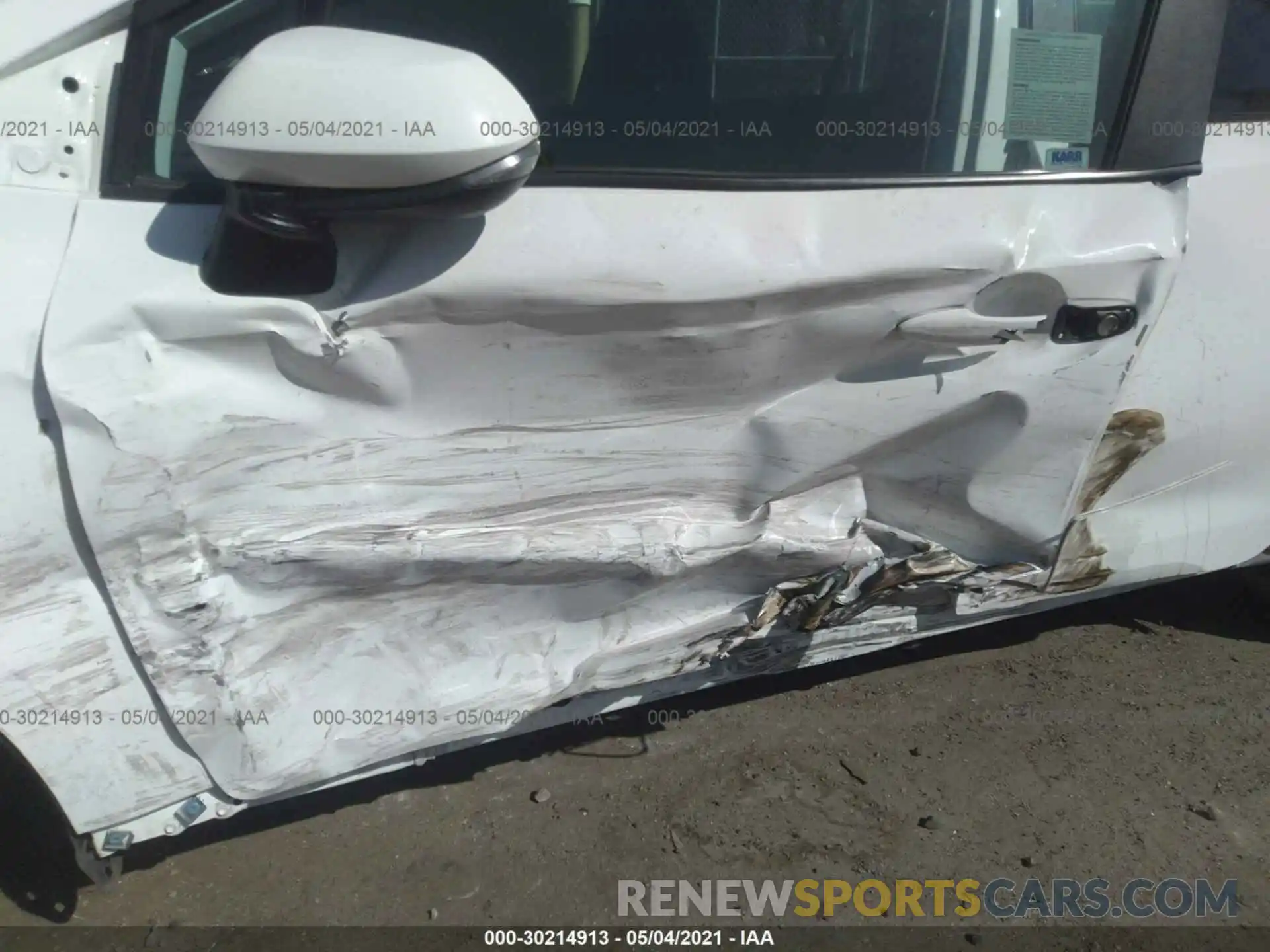 6 Photograph of a damaged car 5YFS4RCE2LP039417 TOYOTA COROLLA 2020