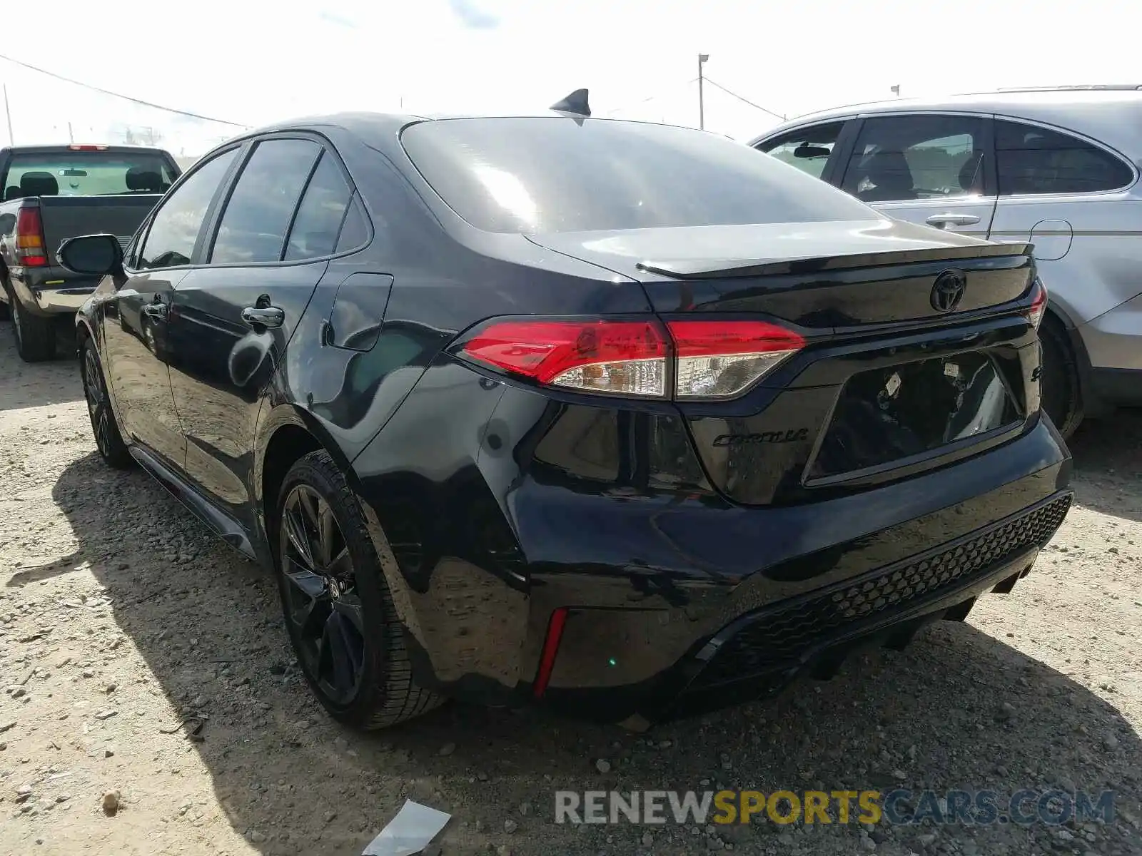 3 Photograph of a damaged car 5YFS4RCE2LP039577 TOYOTA COROLLA 2020