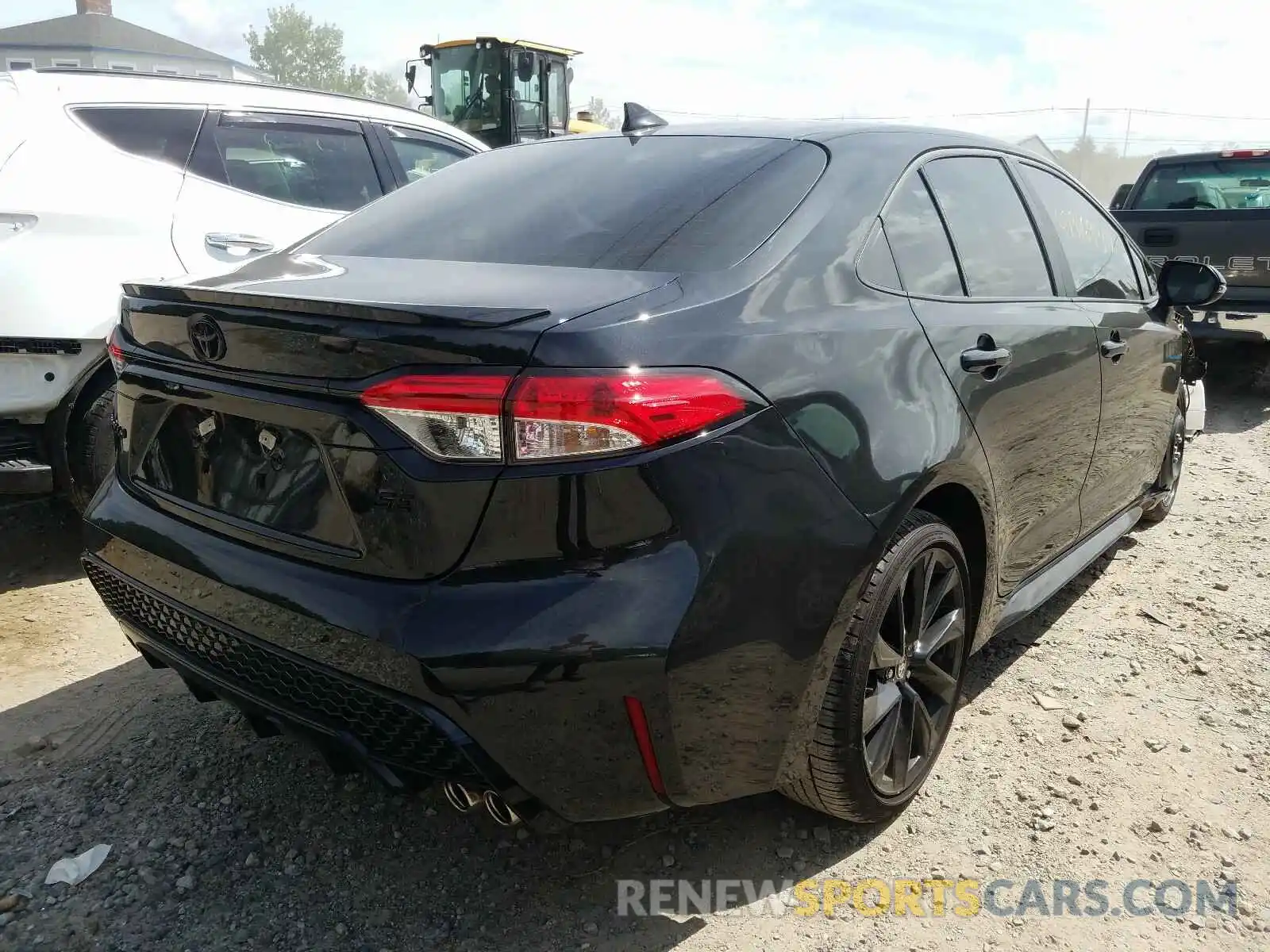 4 Photograph of a damaged car 5YFS4RCE2LP039577 TOYOTA COROLLA 2020