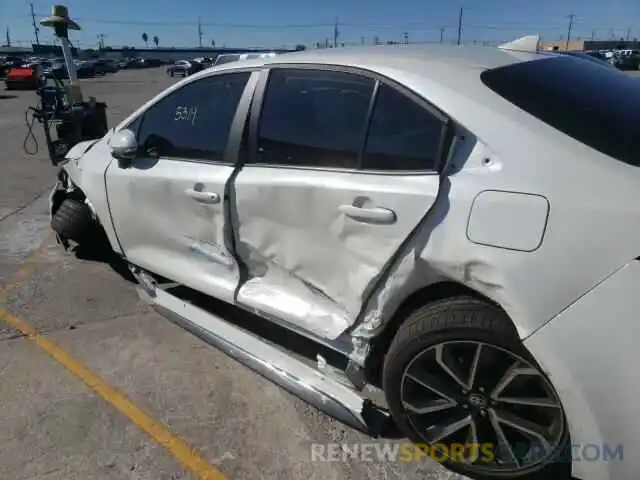 9 Photograph of a damaged car 5YFS4RCE2LP040387 TOYOTA COROLLA 2020