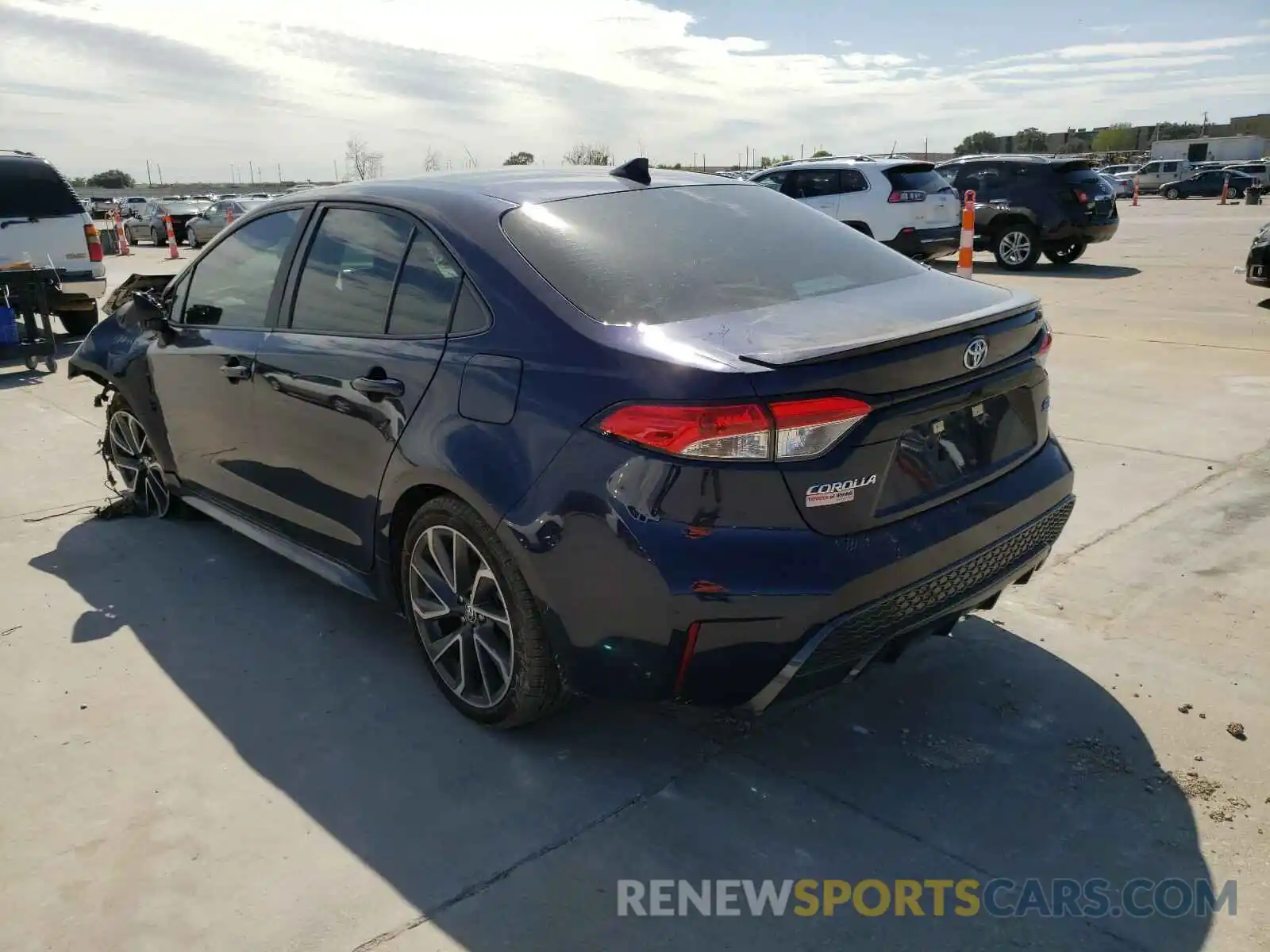 3 Photograph of a damaged car 5YFS4RCE2LP044228 TOYOTA COROLLA 2020