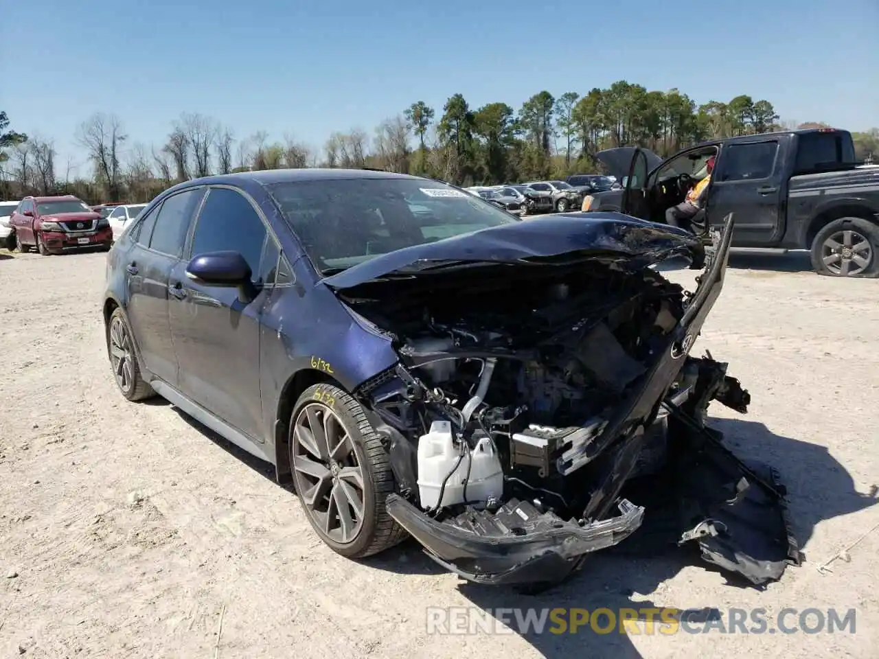 1 Photograph of a damaged car 5YFS4RCE2LP044522 TOYOTA COROLLA 2020