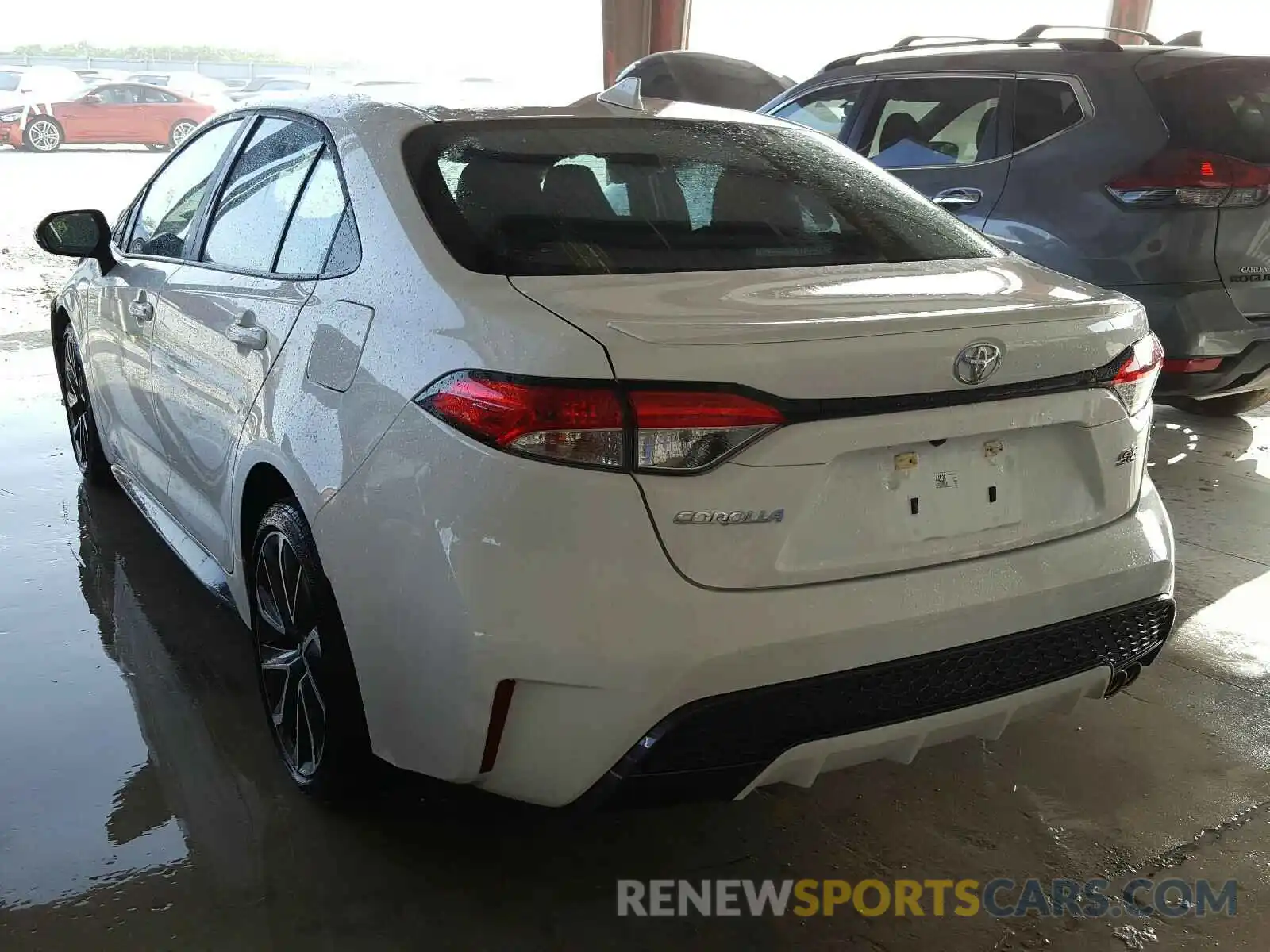 3 Photograph of a damaged car 5YFS4RCE2LP044536 TOYOTA COROLLA 2020