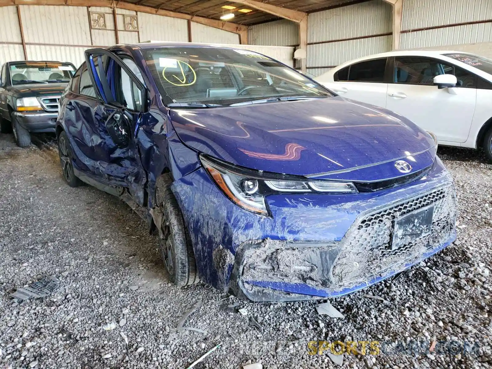 1 Photograph of a damaged car 5YFS4RCE2LP045461 TOYOTA COROLLA 2020