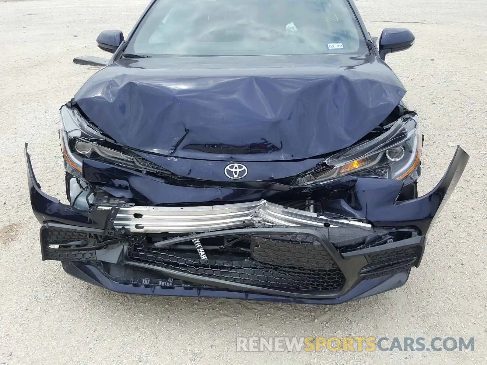 9 Photograph of a damaged car 5YFS4RCE2LP046903 TOYOTA COROLLA 2020