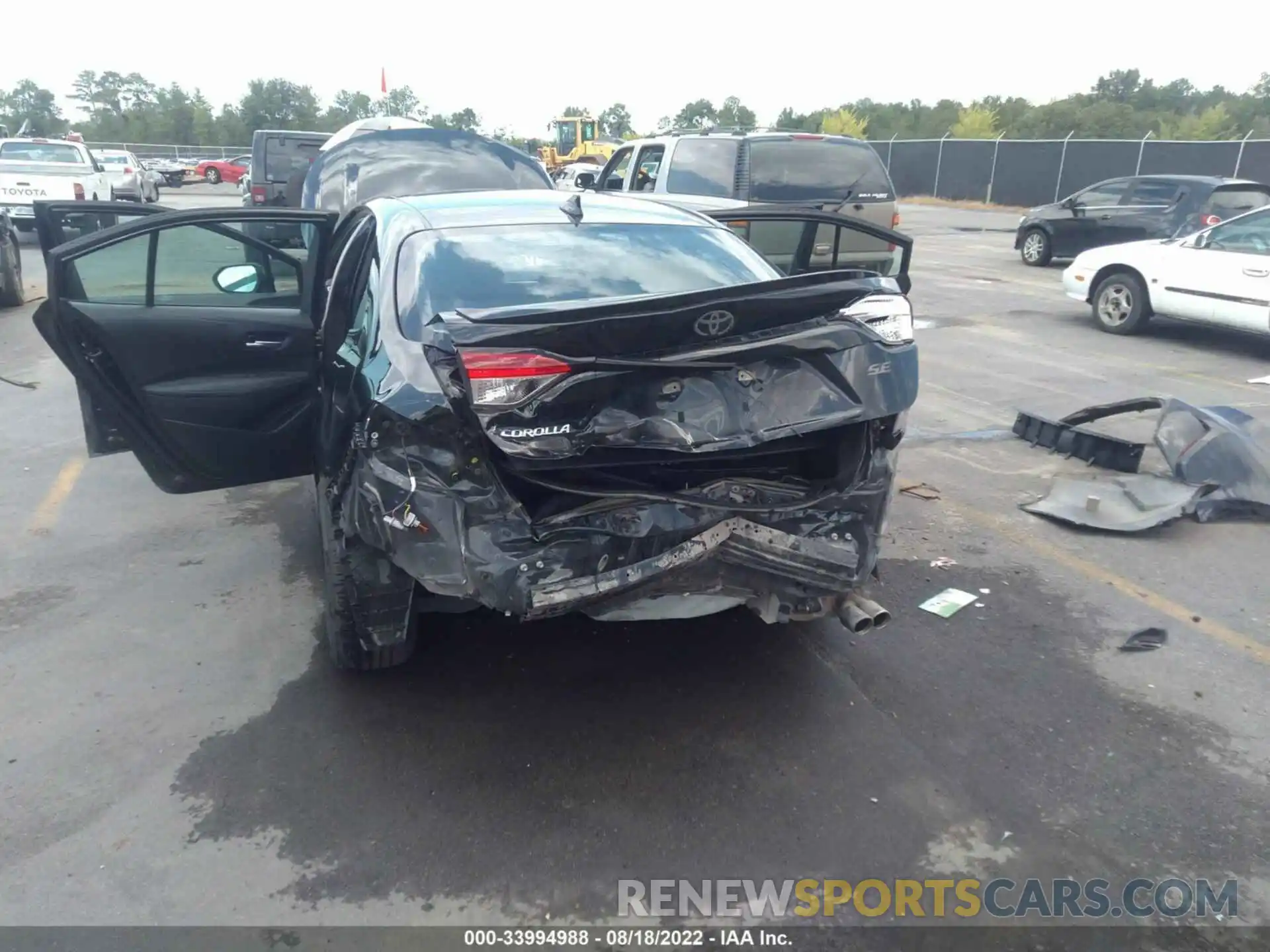 6 Photograph of a damaged car 5YFS4RCE2LP047551 TOYOTA COROLLA 2020