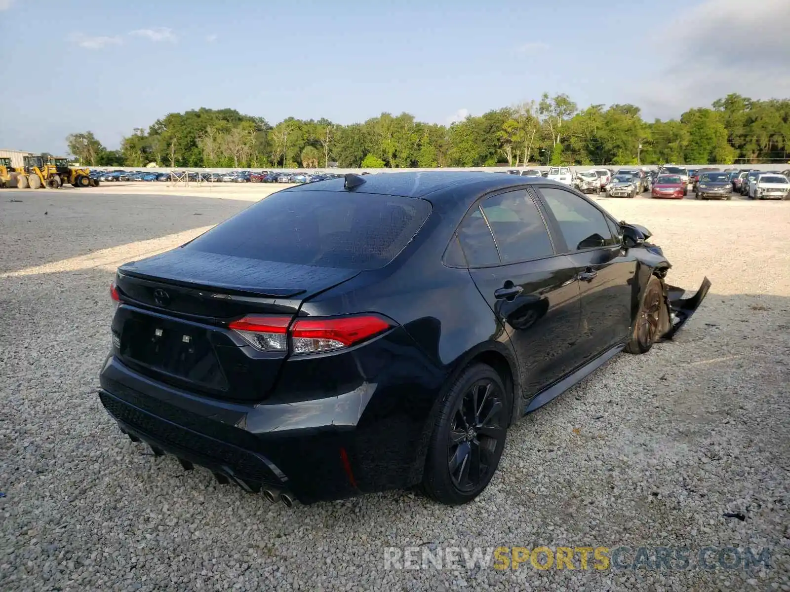 4 Photograph of a damaged car 5YFS4RCE2LP048554 TOYOTA COROLLA 2020