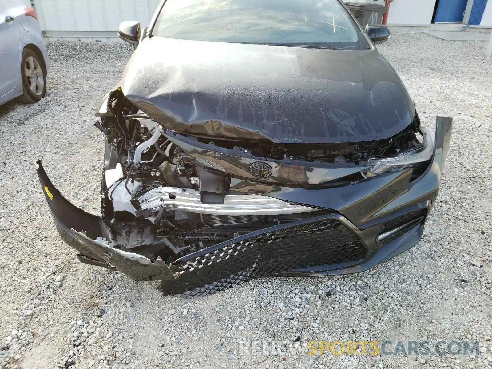 9 Photograph of a damaged car 5YFS4RCE2LP048554 TOYOTA COROLLA 2020