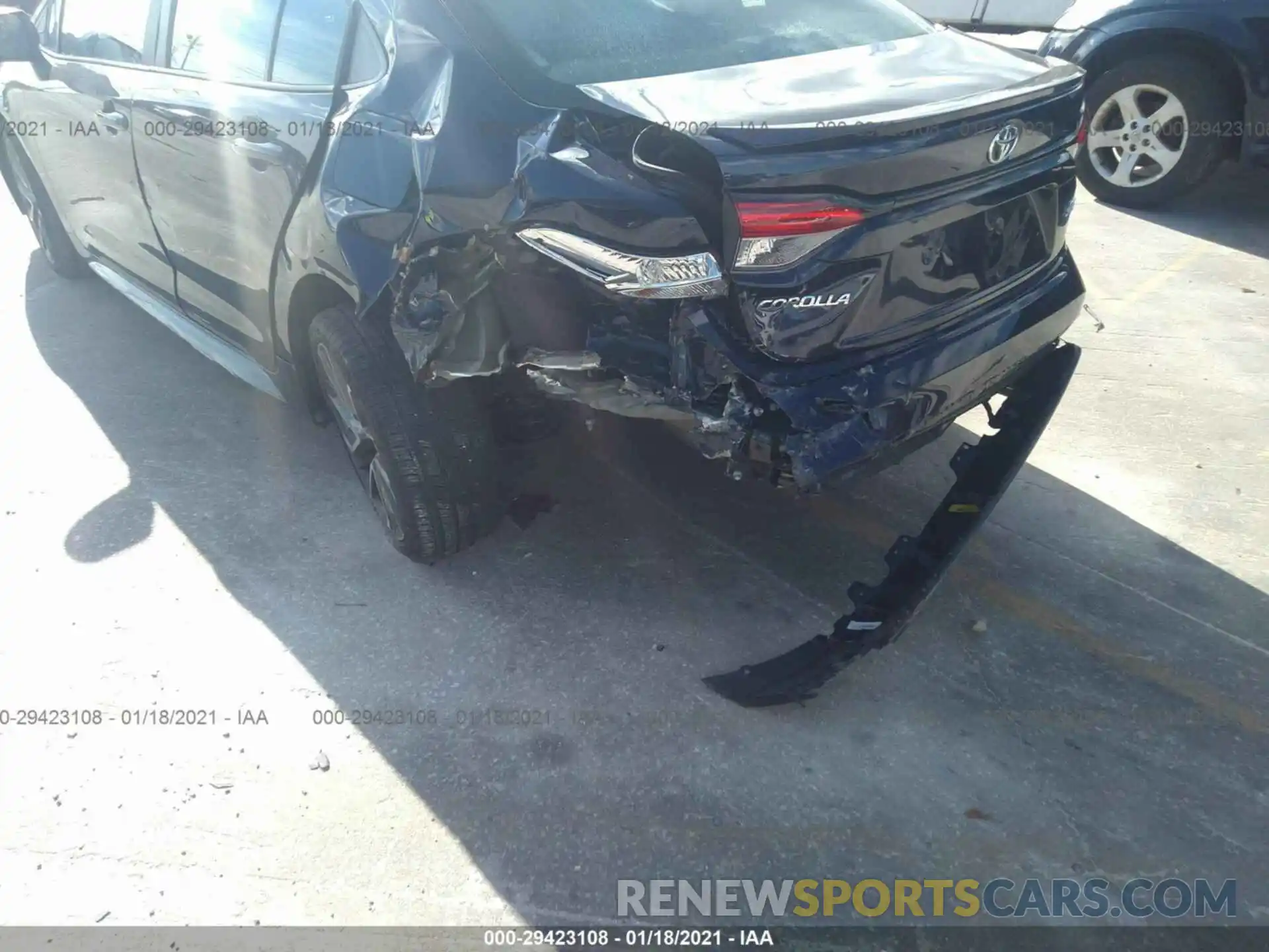 6 Photograph of a damaged car 5YFS4RCE2LP048828 TOYOTA COROLLA 2020