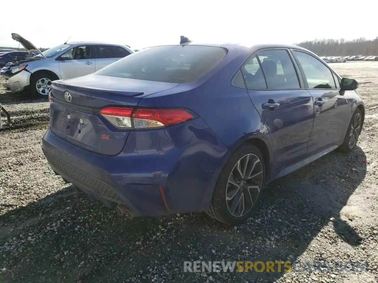 4 Photograph of a damaged car 5YFS4RCE2LP049171 TOYOTA COROLLA 2020