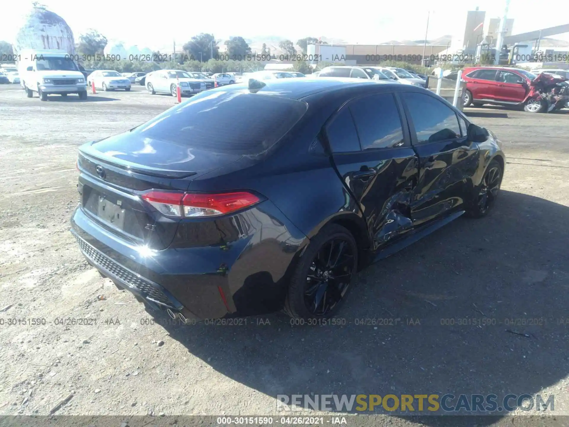 4 Photograph of a damaged car 5YFS4RCE2LP049235 TOYOTA COROLLA 2020