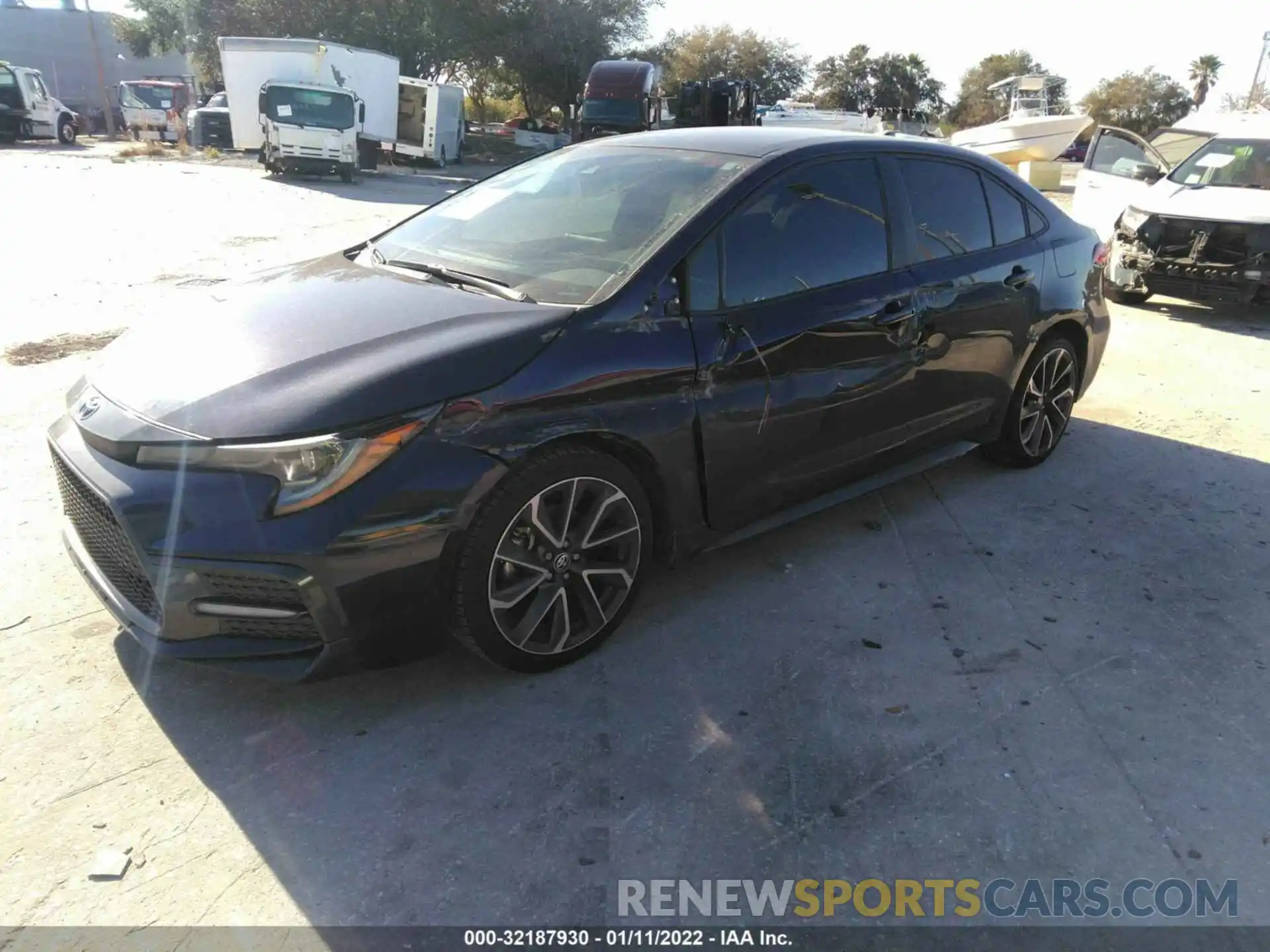 2 Photograph of a damaged car 5YFS4RCE2LP050904 TOYOTA COROLLA 2020