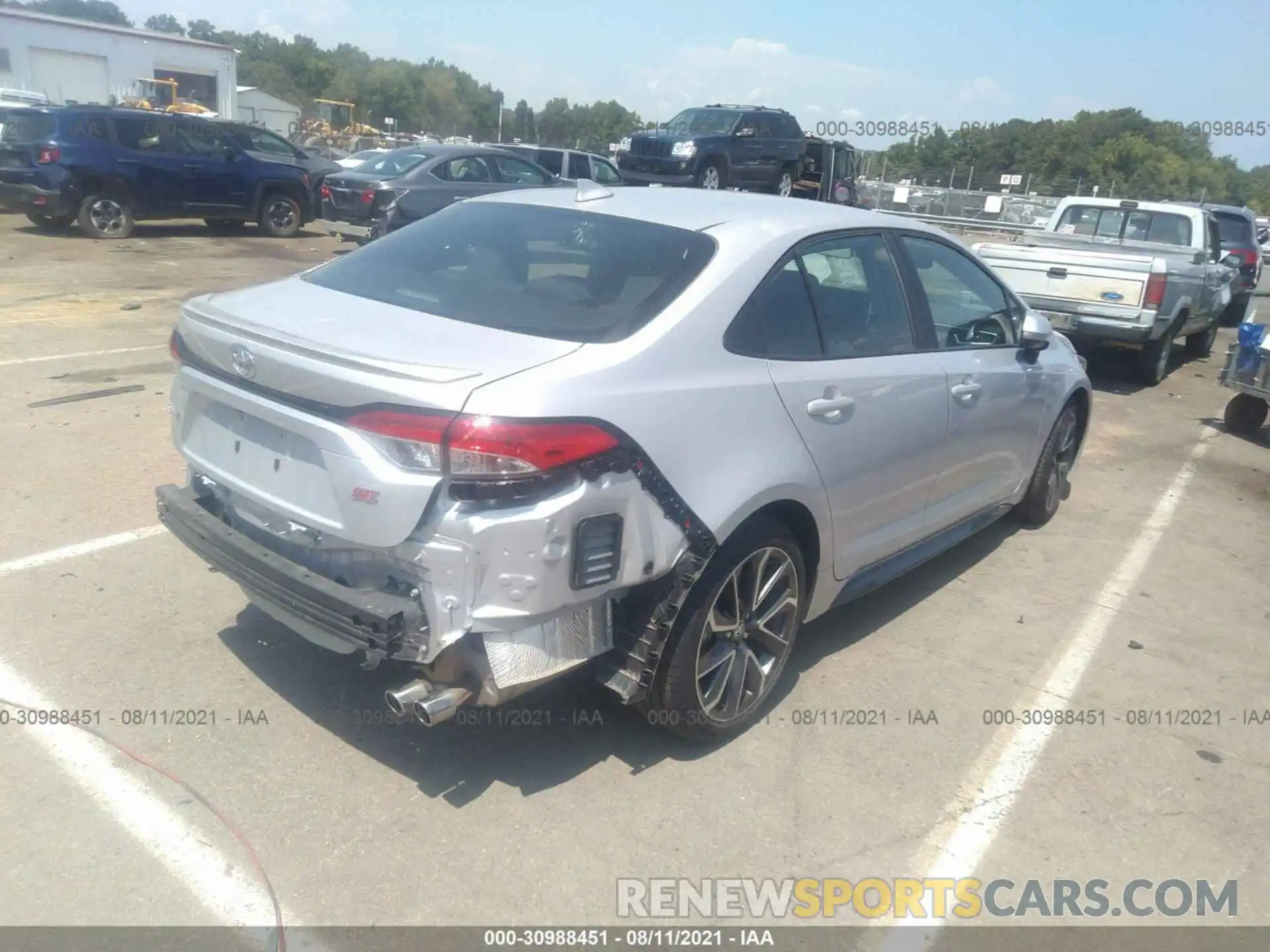 4 Photograph of a damaged car 5YFS4RCE2LP051874 TOYOTA COROLLA 2020