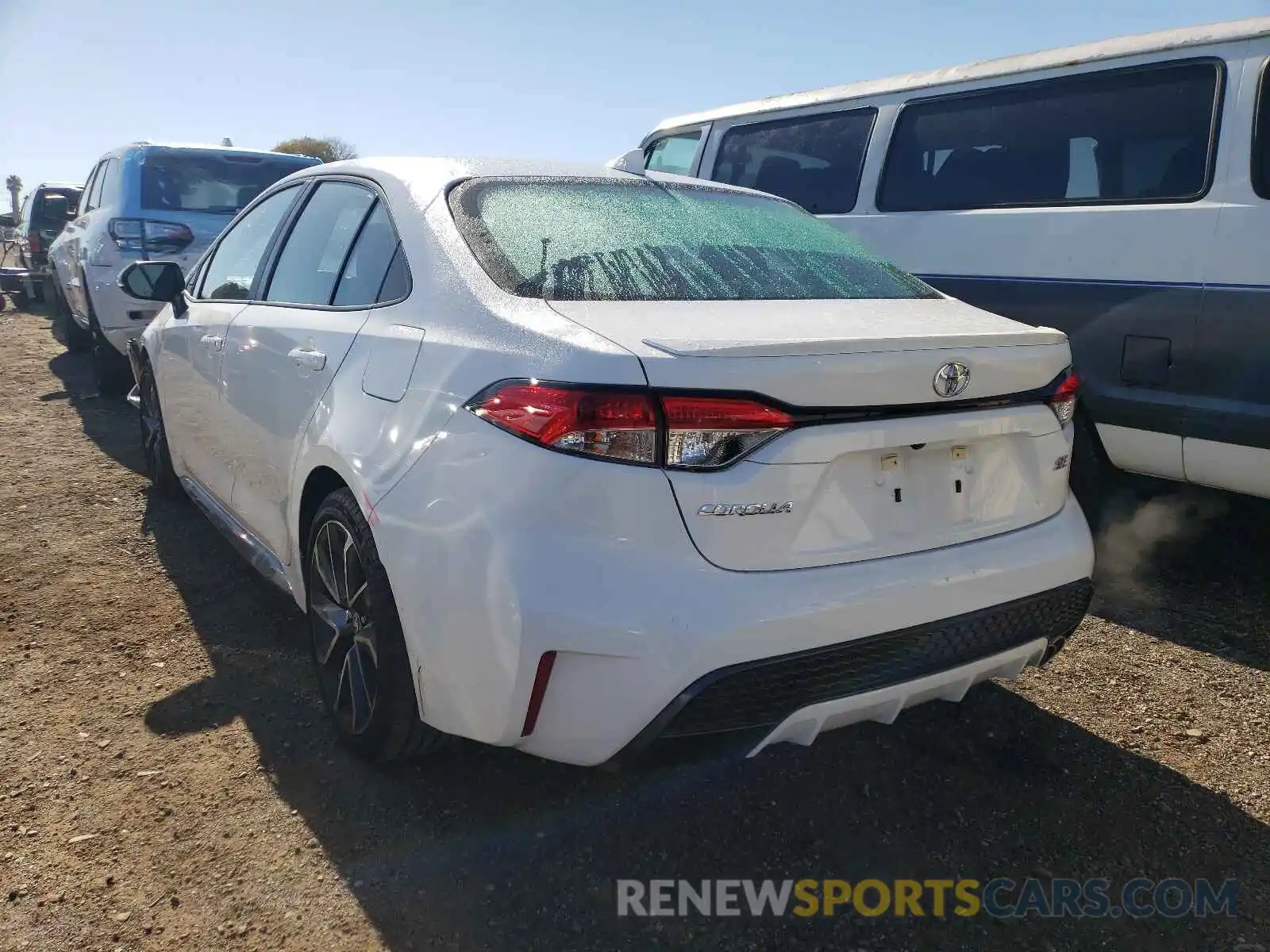 3 Photograph of a damaged car 5YFS4RCE2LP057111 TOYOTA COROLLA 2020