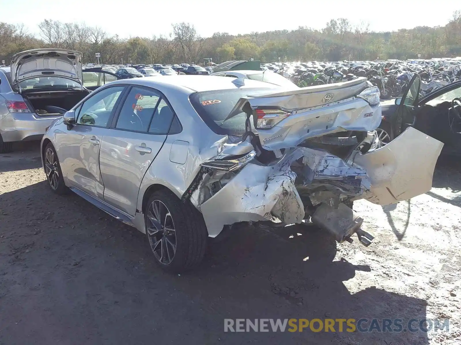 3 Photograph of a damaged car 5YFS4RCE3LP006359 TOYOTA COROLLA 2020