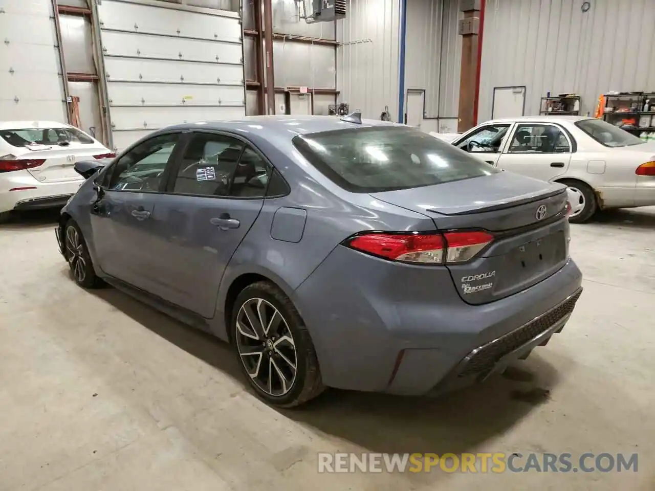 3 Photograph of a damaged car 5YFS4RCE3LP007172 TOYOTA COROLLA 2020