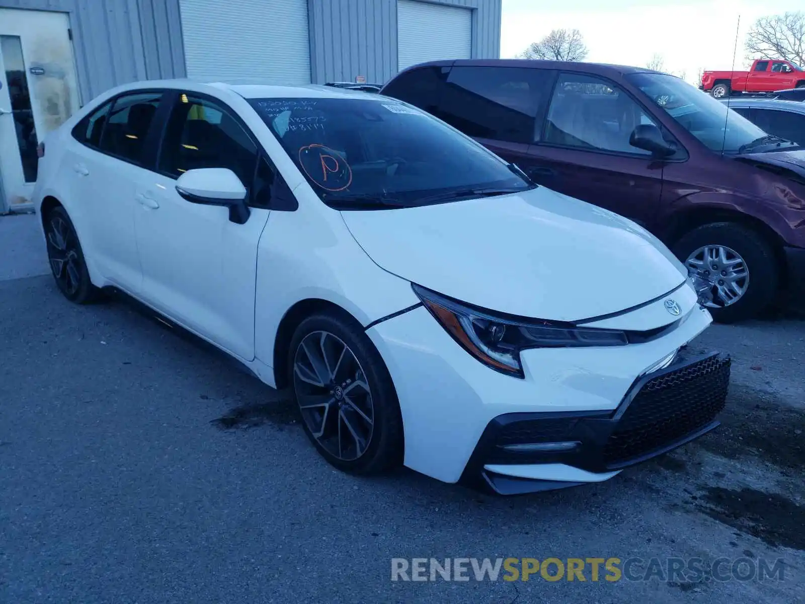 1 Photograph of a damaged car 5YFS4RCE3LP008144 TOYOTA COROLLA 2020