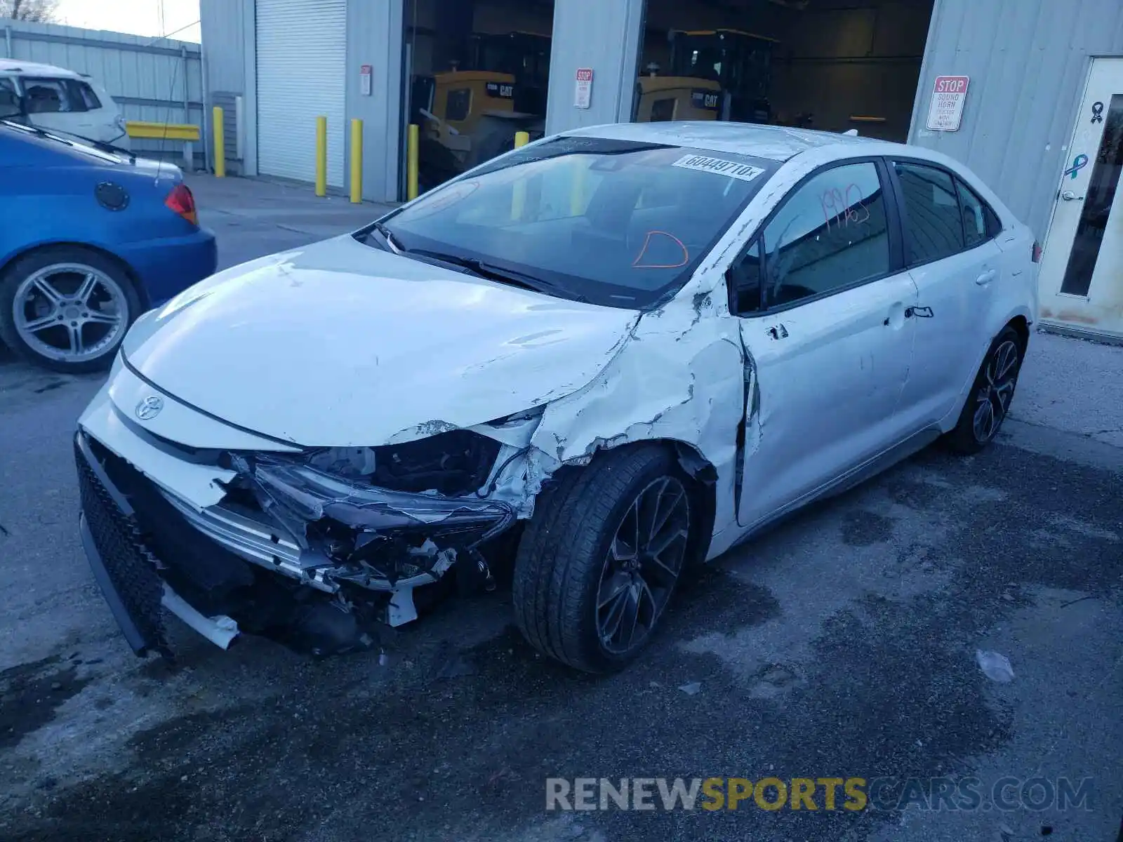 2 Photograph of a damaged car 5YFS4RCE3LP008144 TOYOTA COROLLA 2020