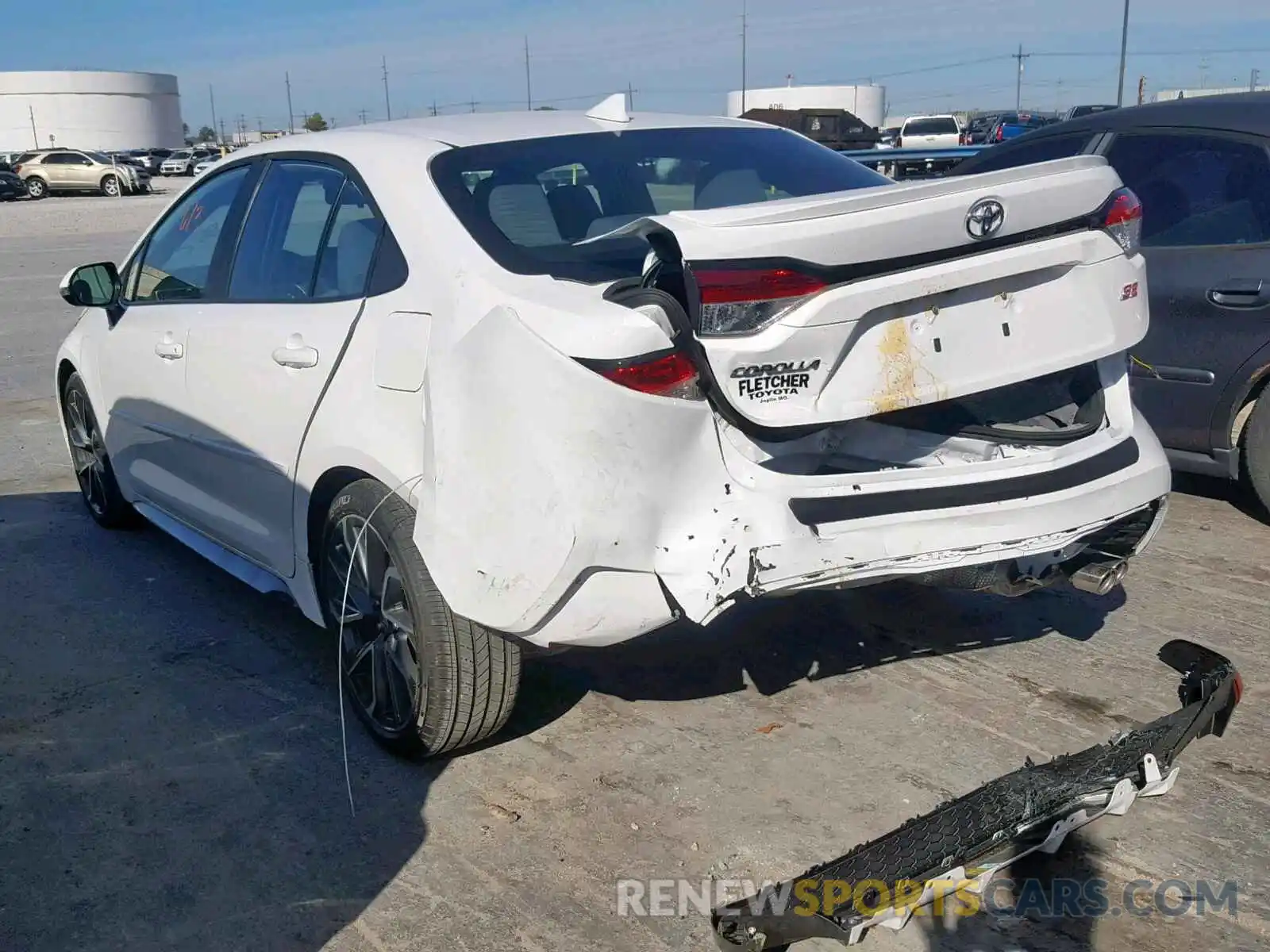 3 Photograph of a damaged car 5YFS4RCE3LP008628 TOYOTA COROLLA 2020