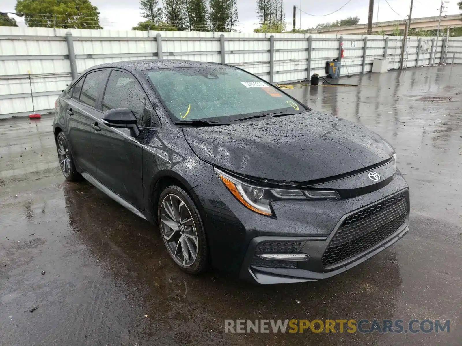 1 Photograph of a damaged car 5YFS4RCE3LP009245 TOYOTA COROLLA 2020