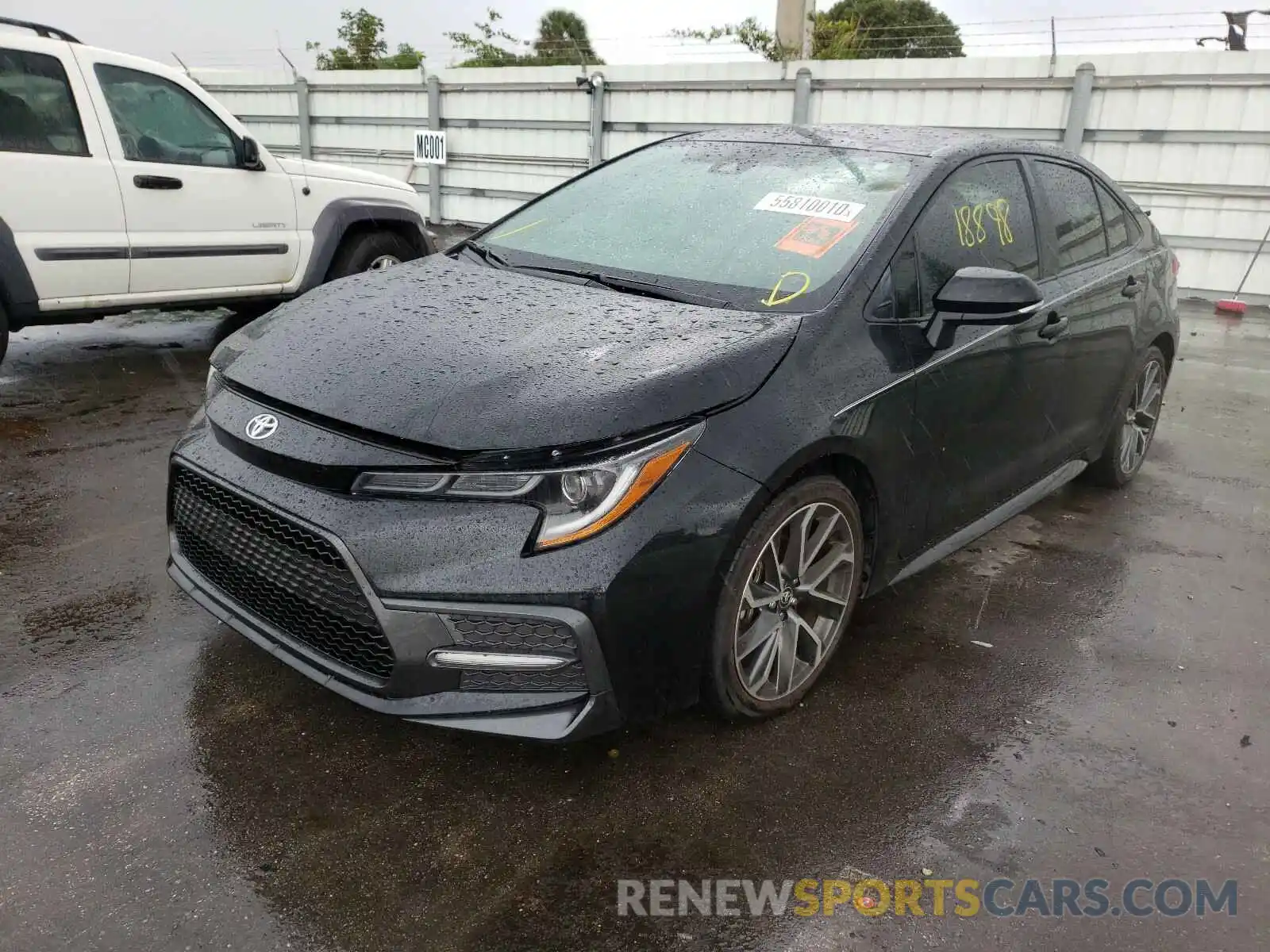 2 Photograph of a damaged car 5YFS4RCE3LP009245 TOYOTA COROLLA 2020