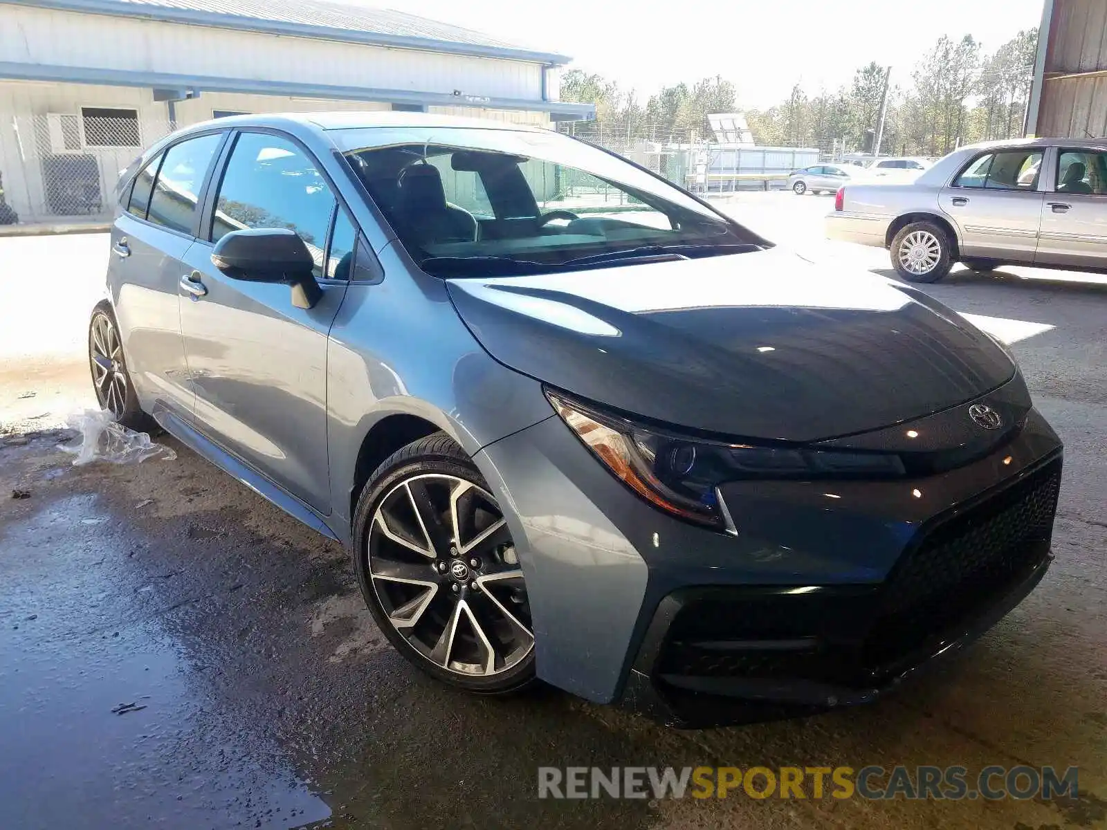 1 Photograph of a damaged car 5YFS4RCE3LP010413 TOYOTA COROLLA 2020