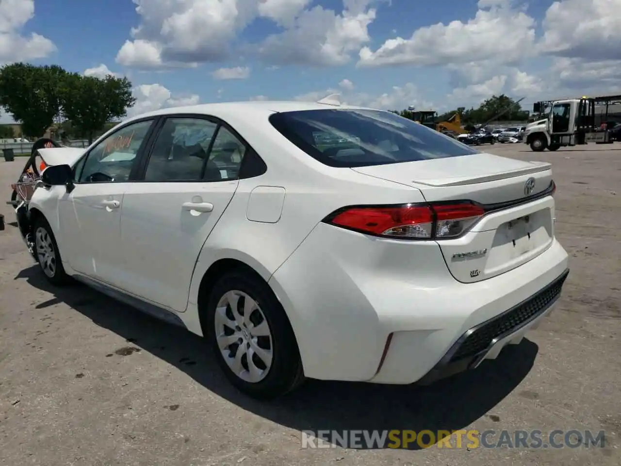 3 Photograph of a damaged car 5YFS4RCE3LP014302 TOYOTA COROLLA 2020