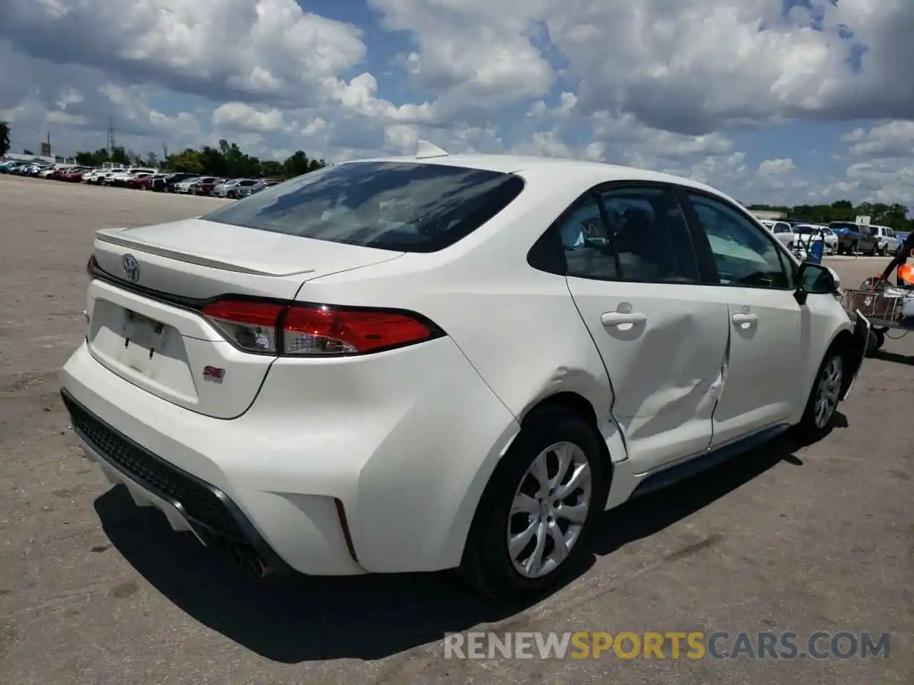 4 Photograph of a damaged car 5YFS4RCE3LP014302 TOYOTA COROLLA 2020