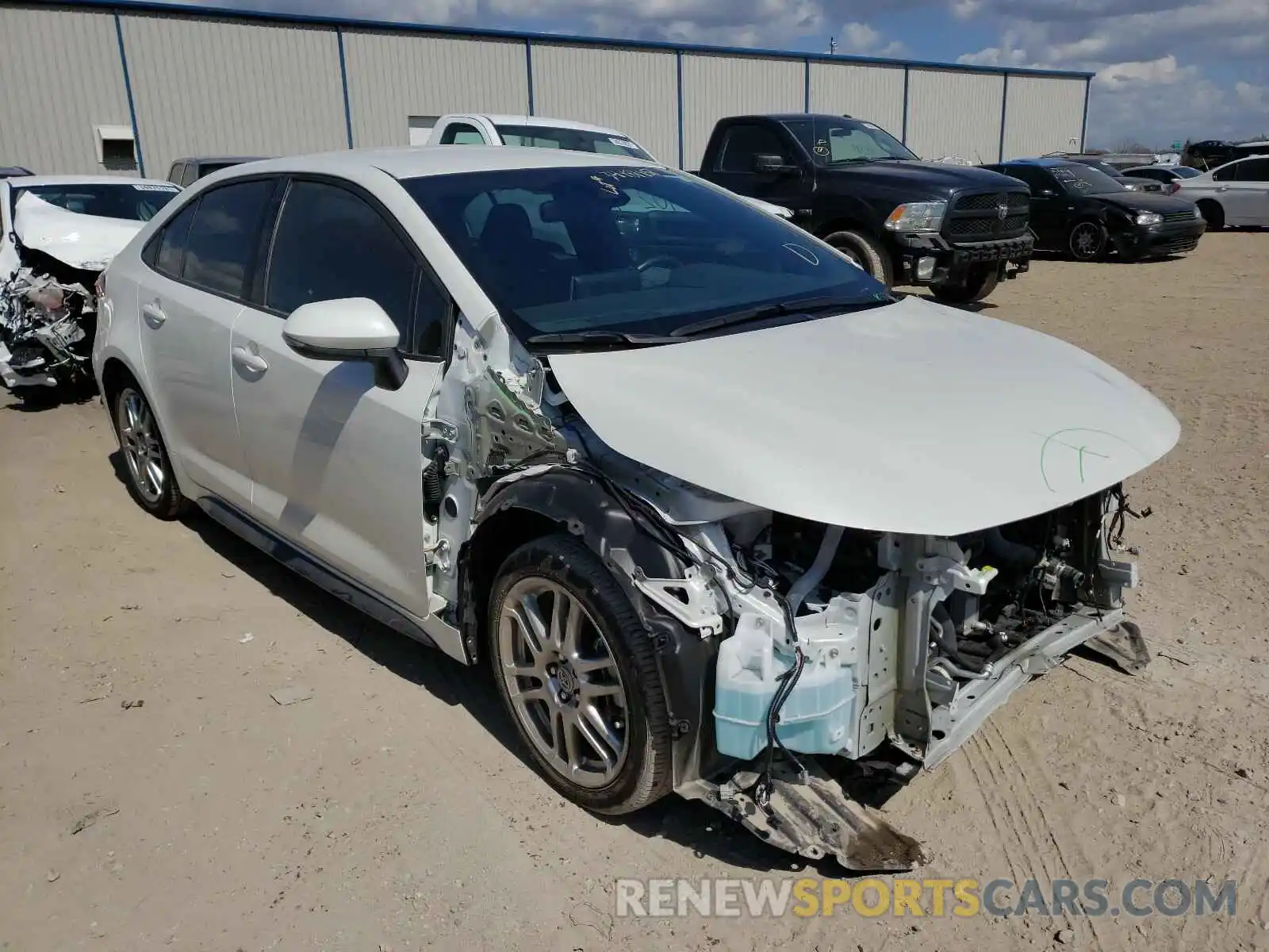 1 Photograph of a damaged car 5YFS4RCE3LP014350 TOYOTA COROLLA 2020