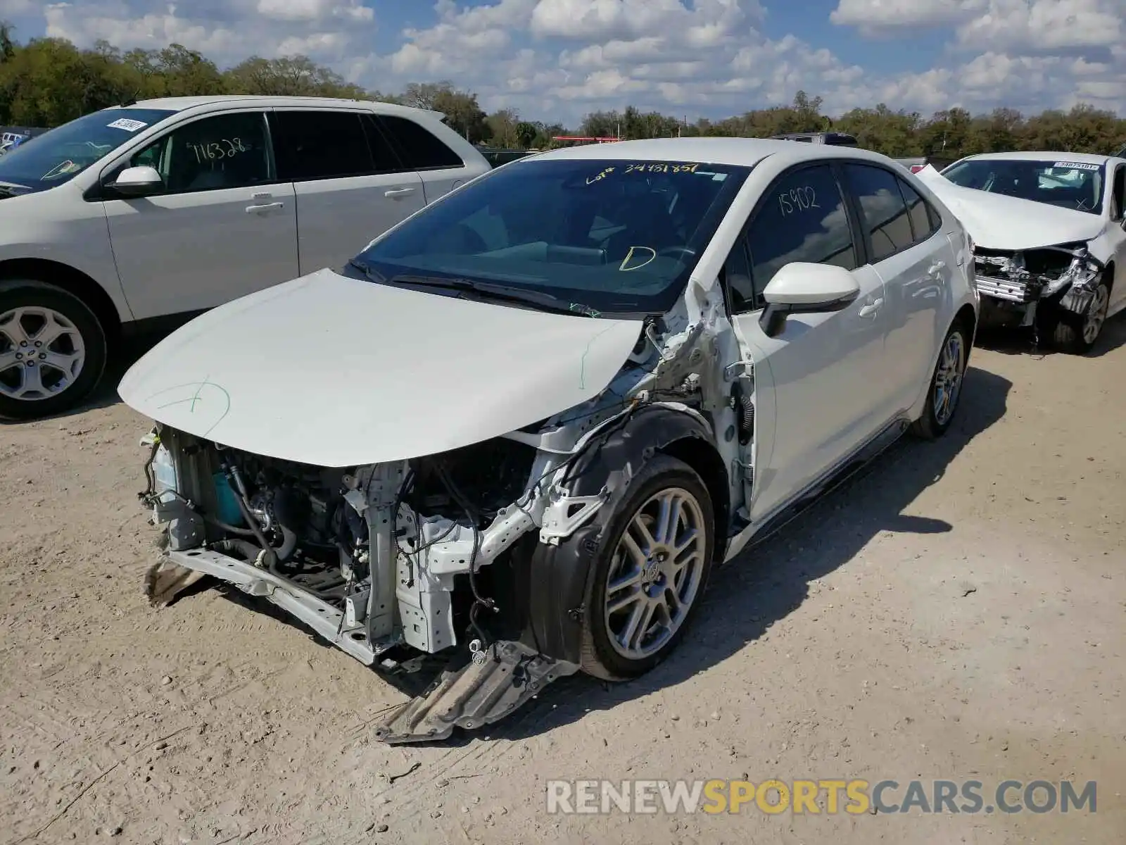 2 Photograph of a damaged car 5YFS4RCE3LP014350 TOYOTA COROLLA 2020