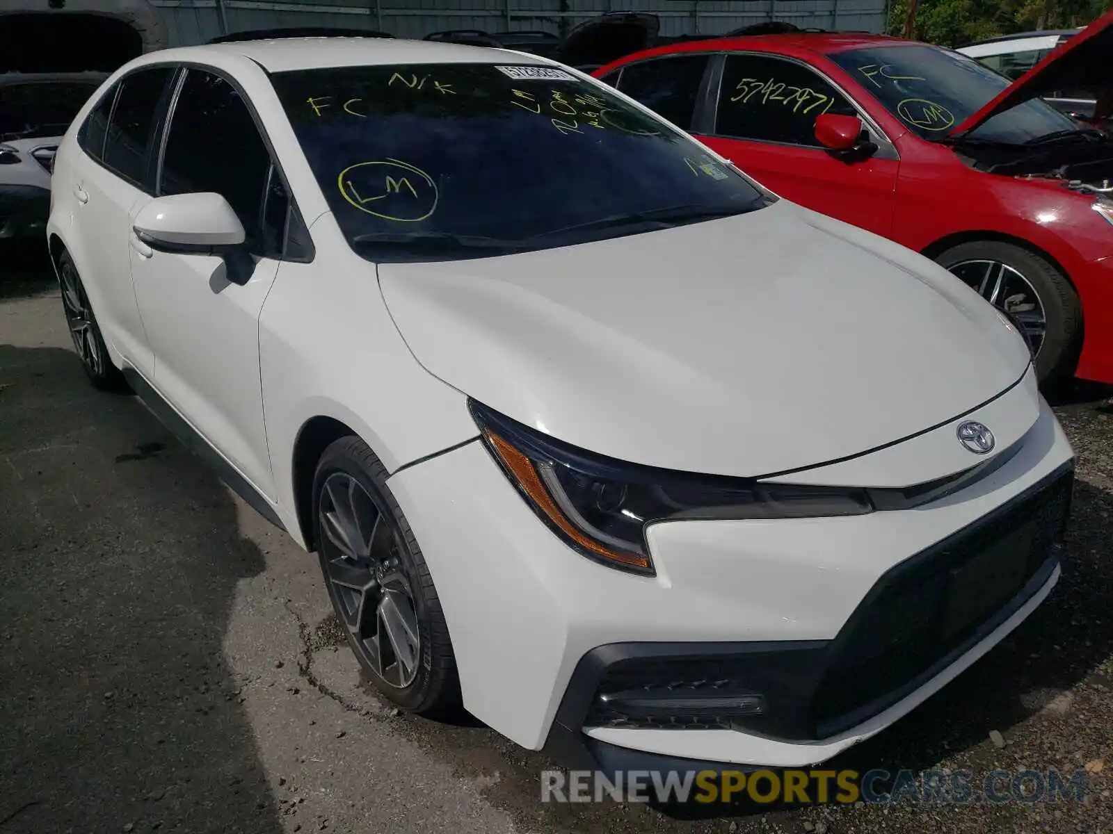 1 Photograph of a damaged car 5YFS4RCE3LP014655 TOYOTA COROLLA 2020