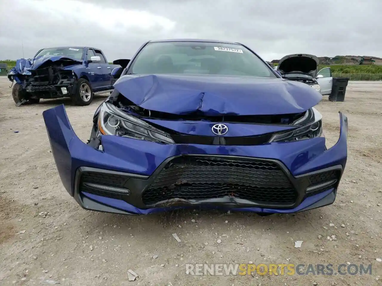 9 Photograph of a damaged car 5YFS4RCE3LP015420 TOYOTA COROLLA 2020