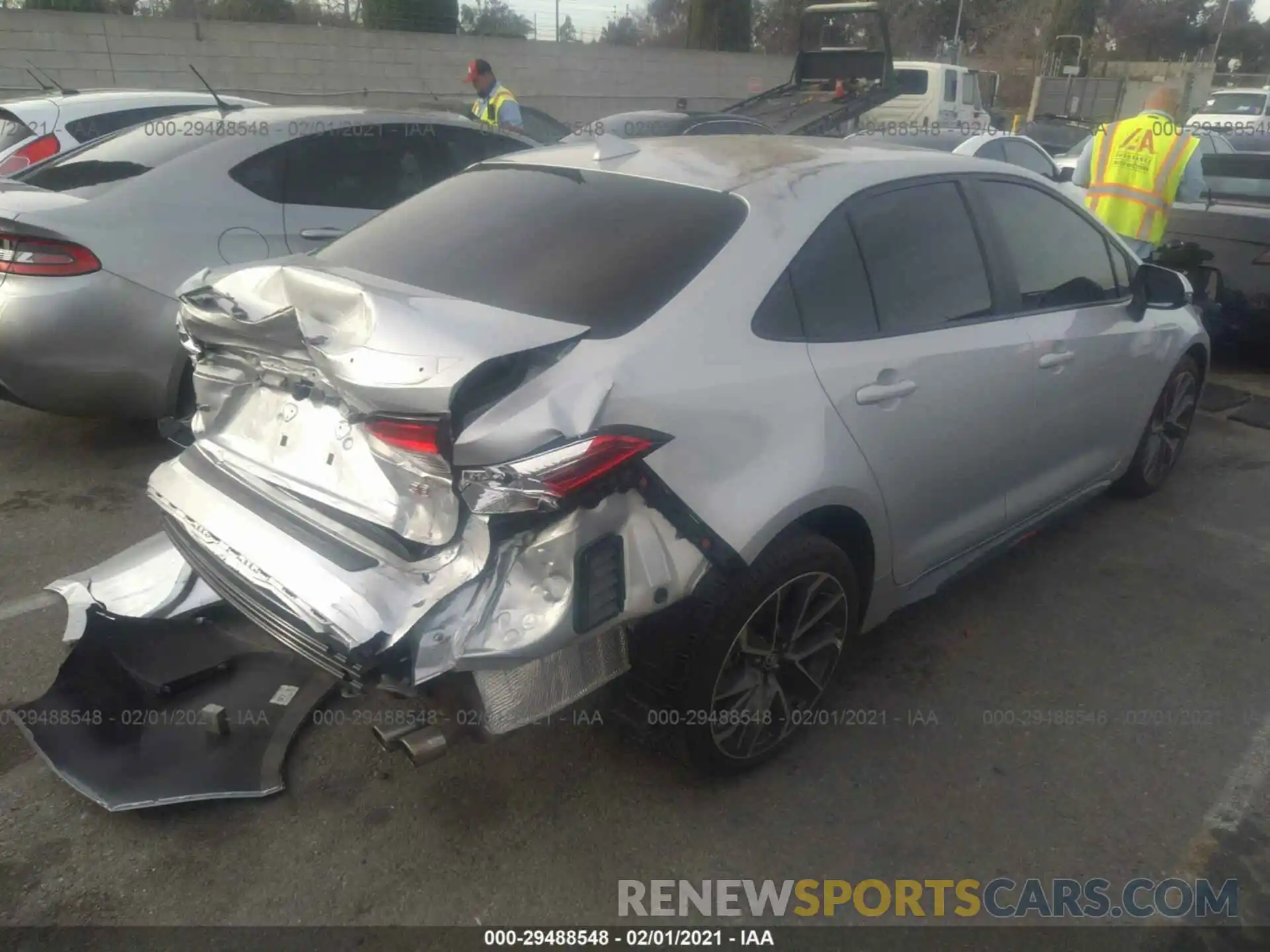 4 Photograph of a damaged car 5YFS4RCE3LP020116 TOYOTA COROLLA 2020