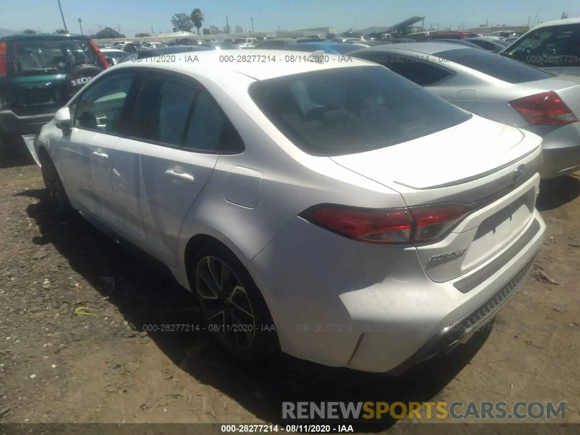 3 Photograph of a damaged car 5YFS4RCE3LP021332 TOYOTA COROLLA 2020