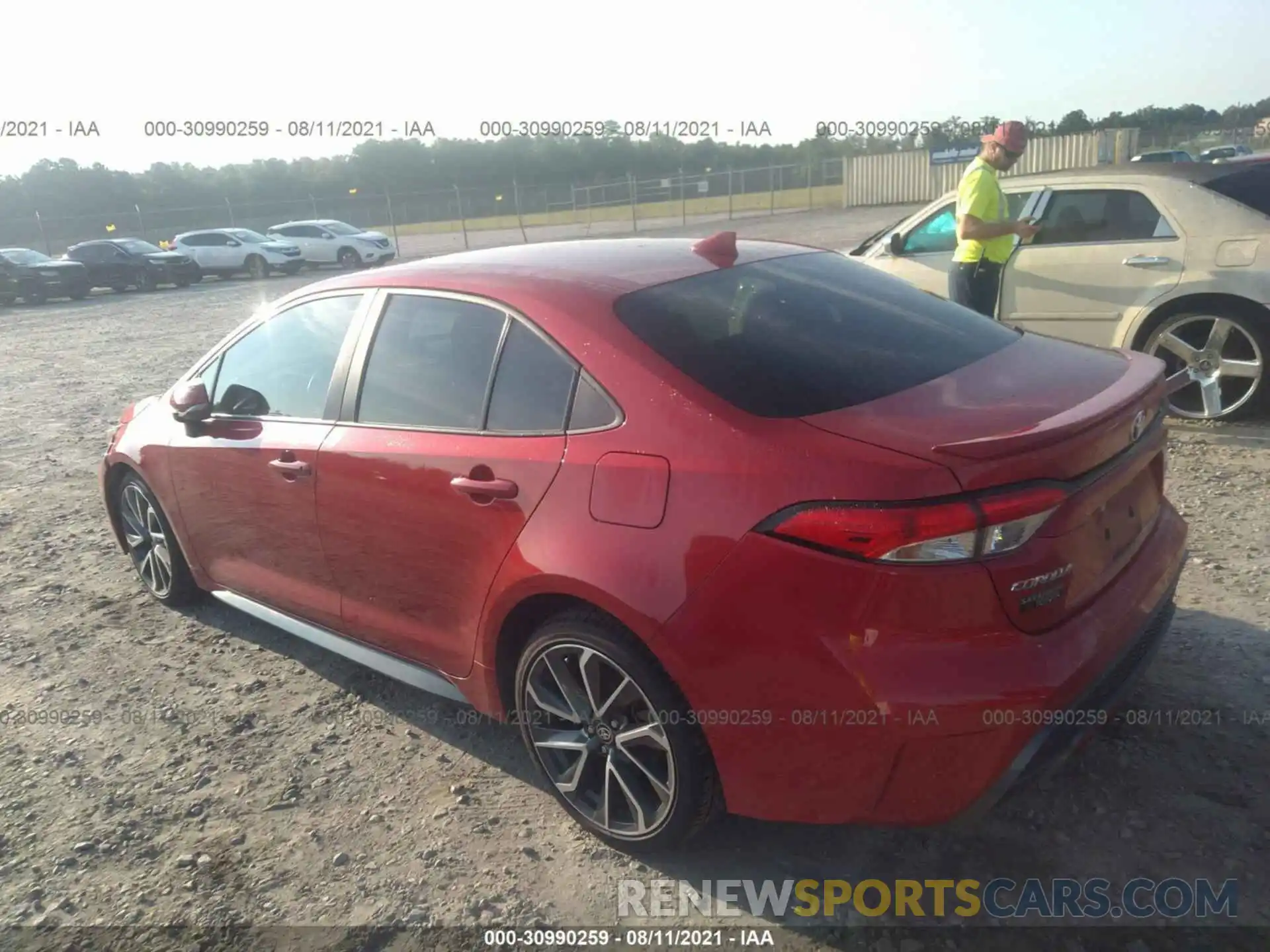 3 Photograph of a damaged car 5YFS4RCE3LP022030 TOYOTA COROLLA 2020